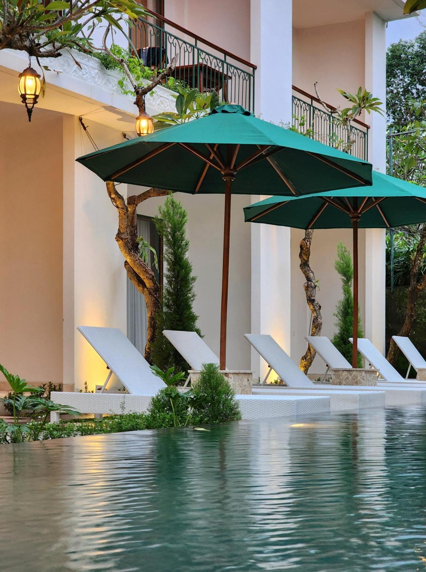 Sabana Bliss Pool View