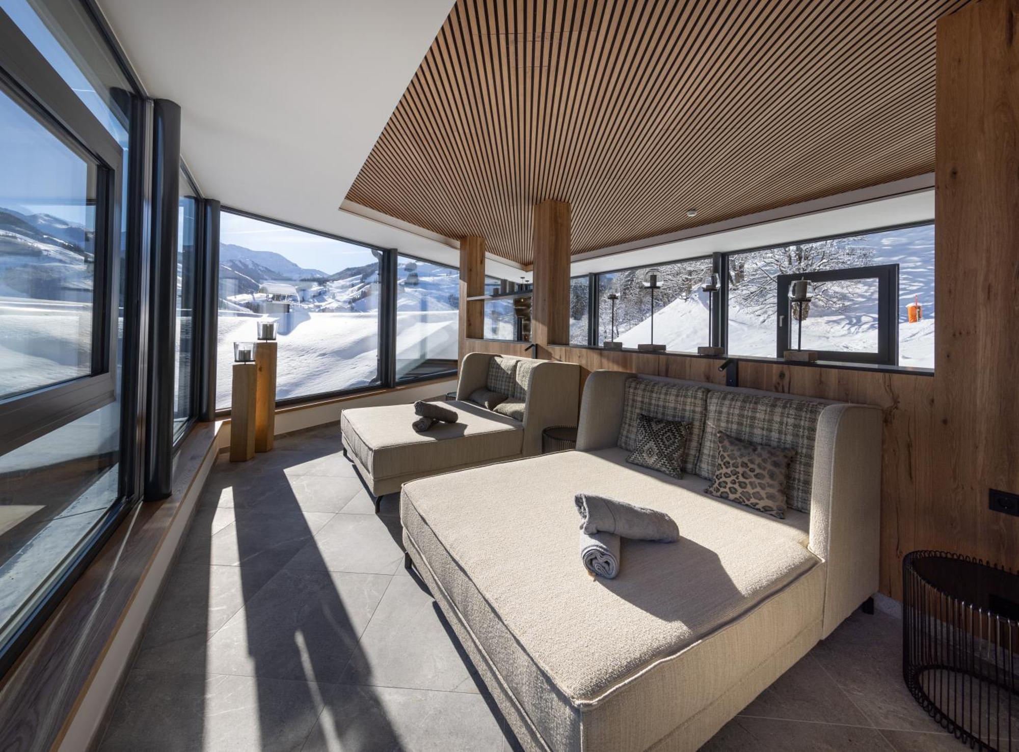 Five-Bedroom Premium Apartment