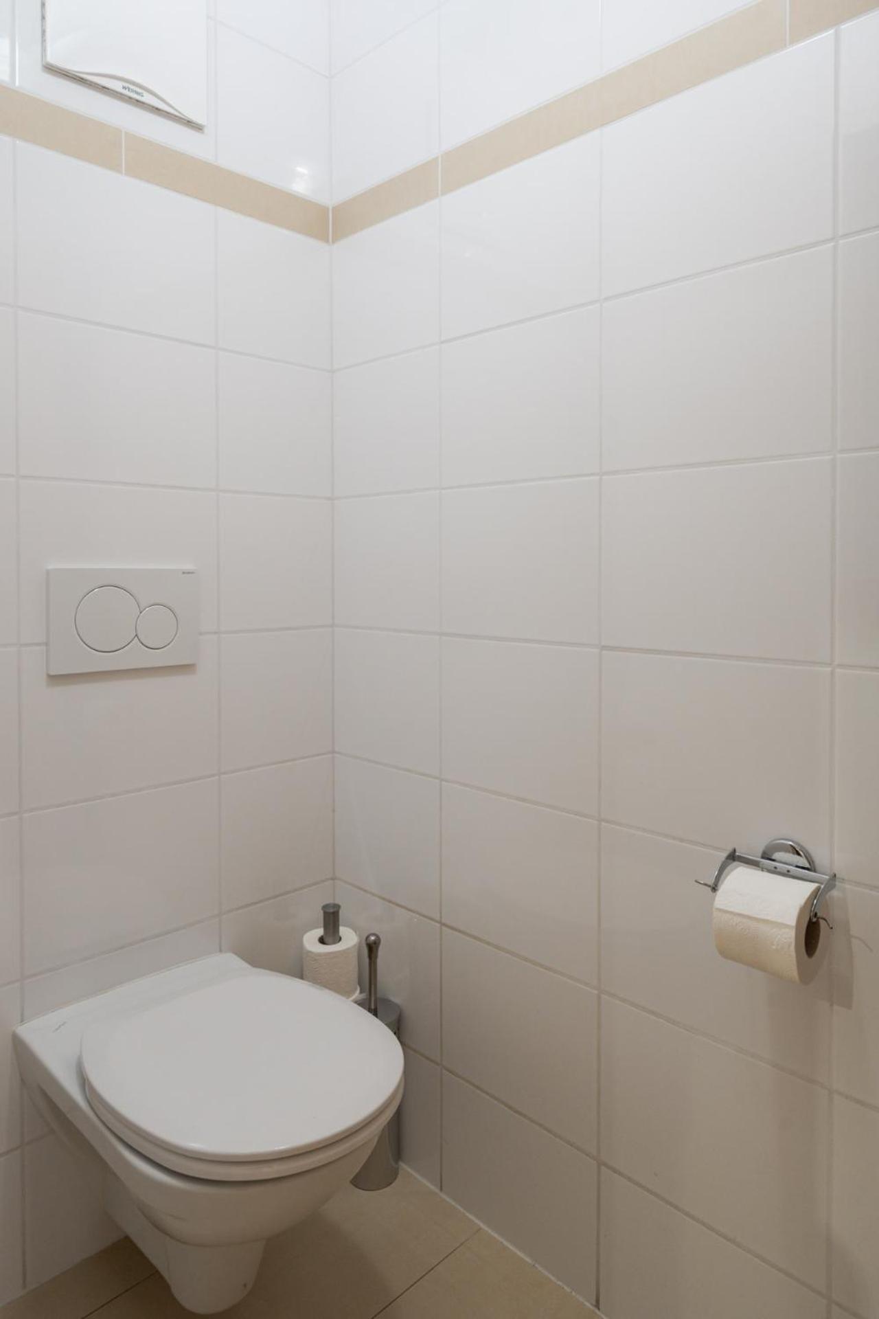 Large Two-Bedroom Apartment