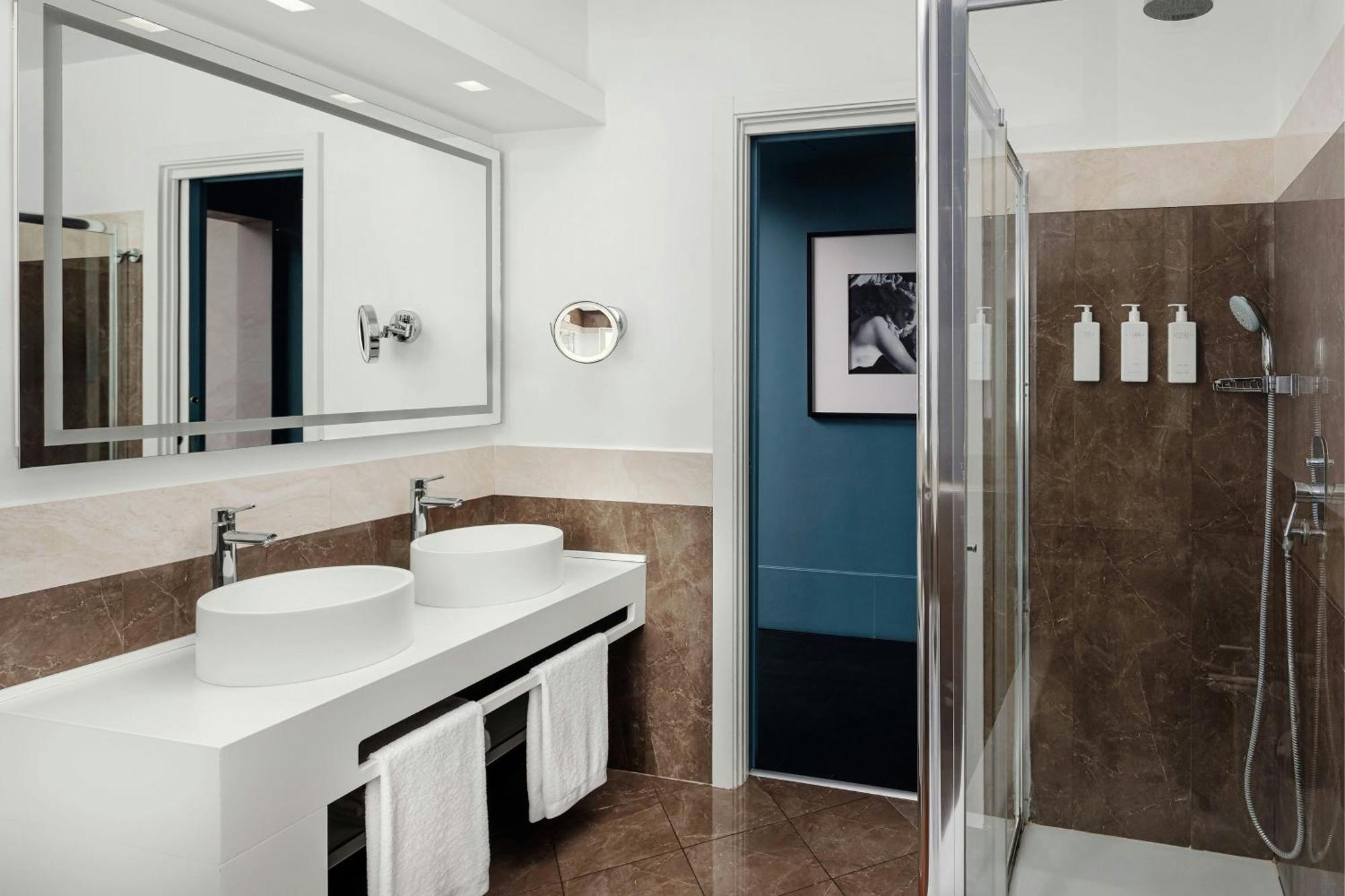 Signature Suite met 1 Slaapkamer met Kingsize Bed en Uitzicht op de Stad