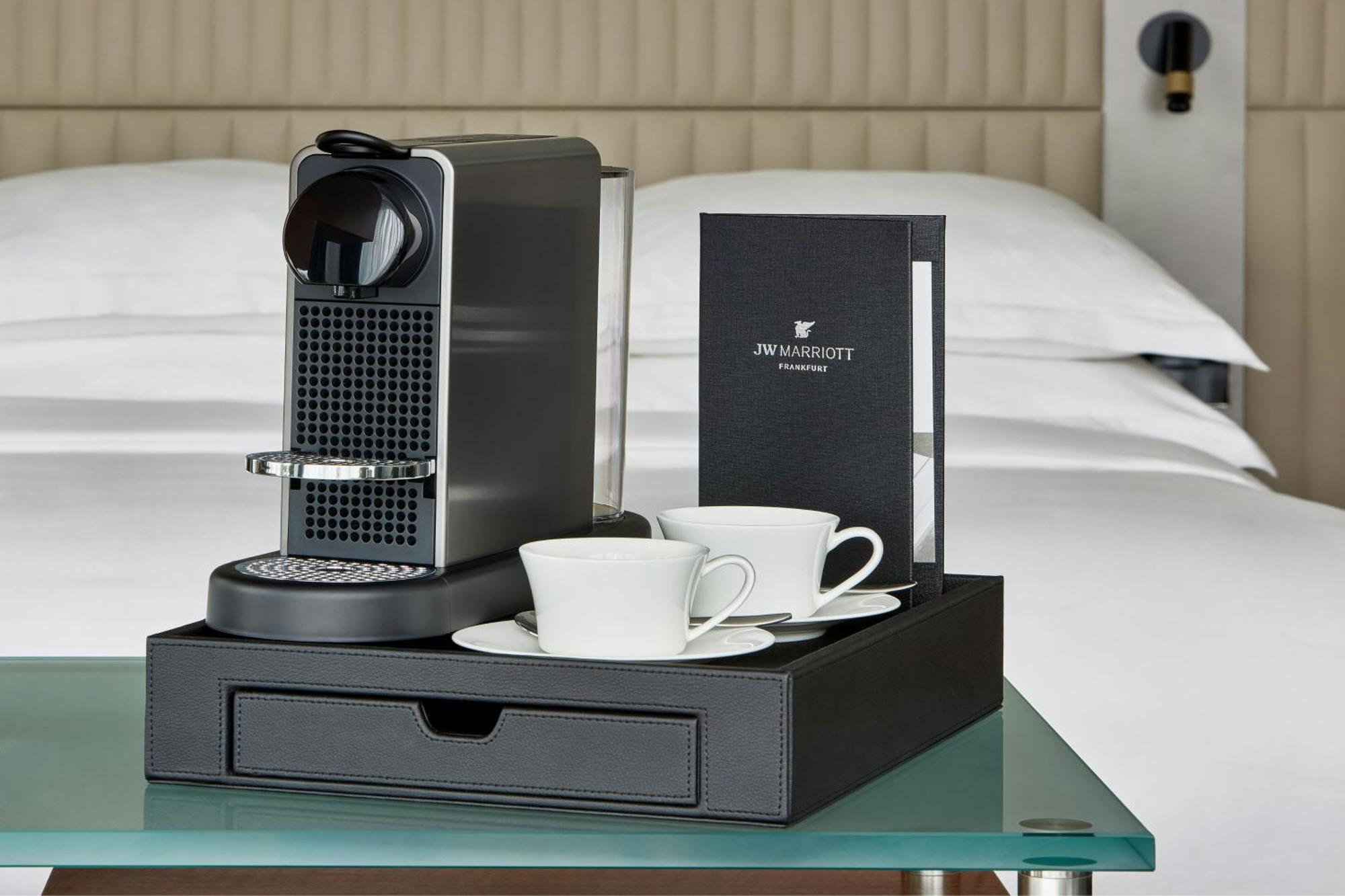 Deluxe Hoekkamer met Kingsize Bed en Slaapbank