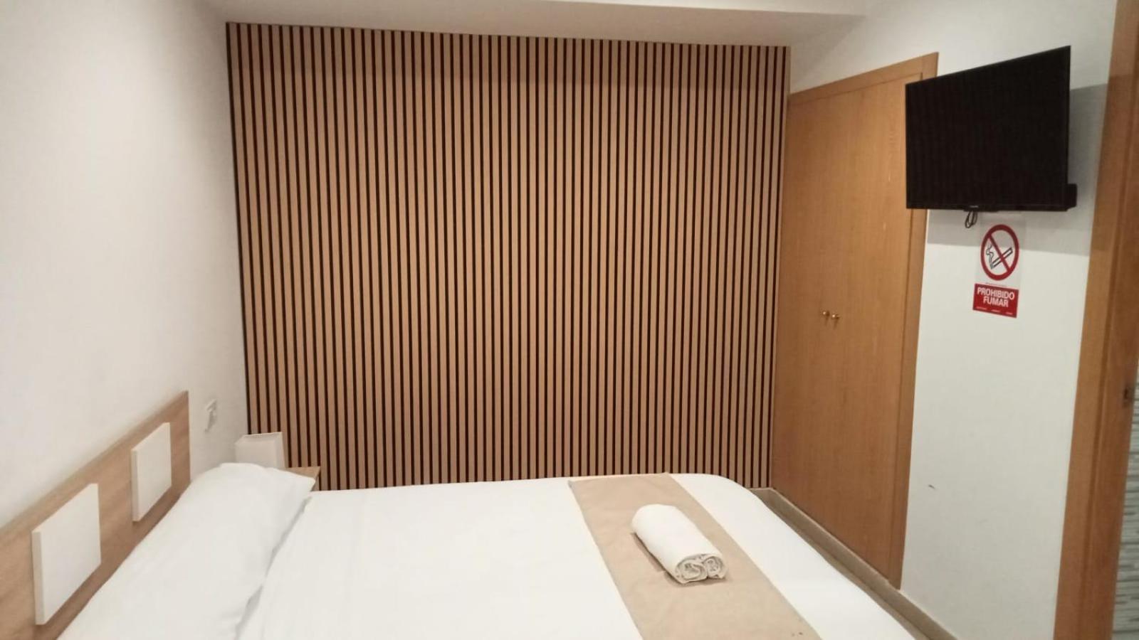 Single Room Private Bathroom