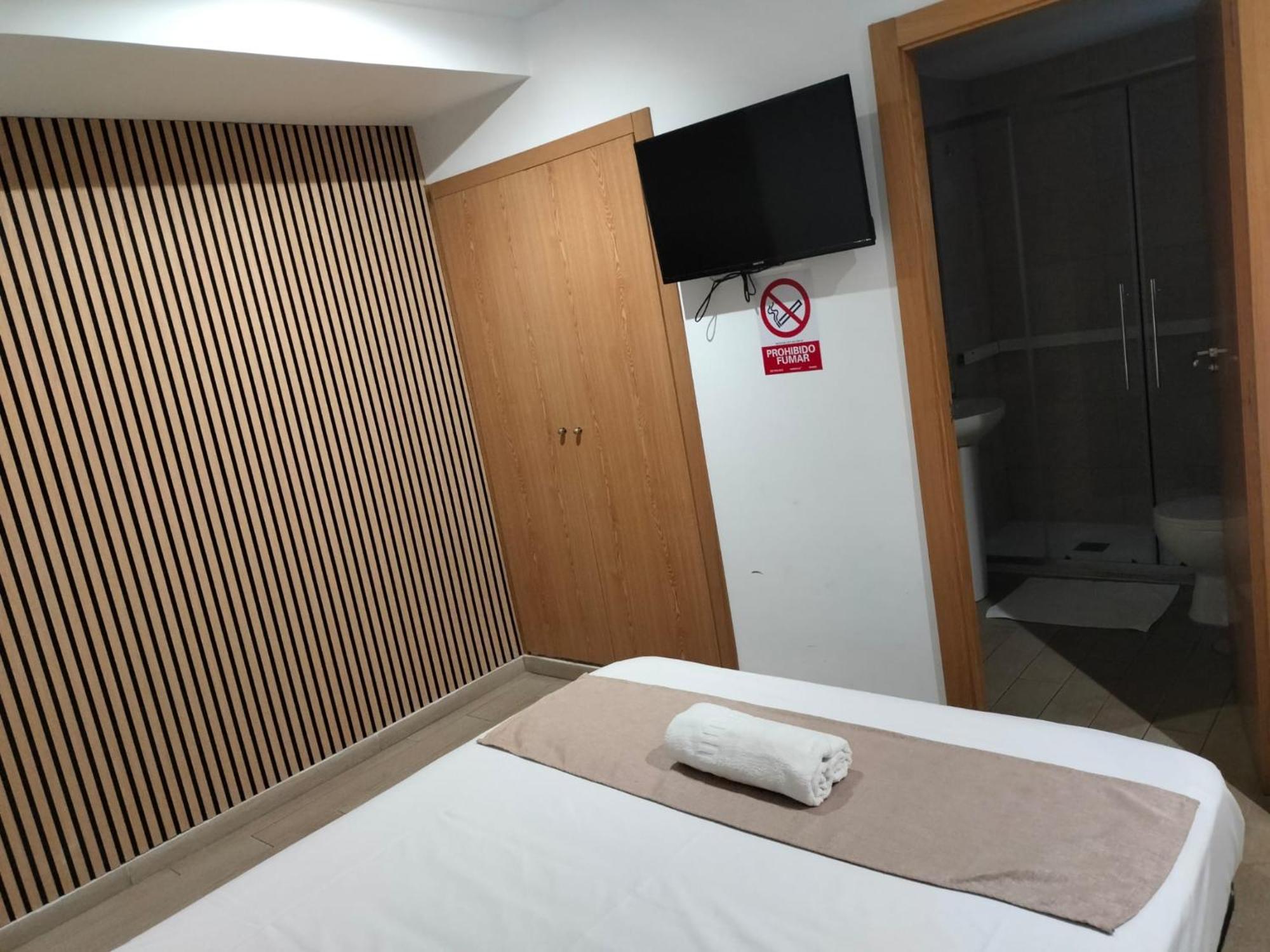 Single Room Private Bathroom
