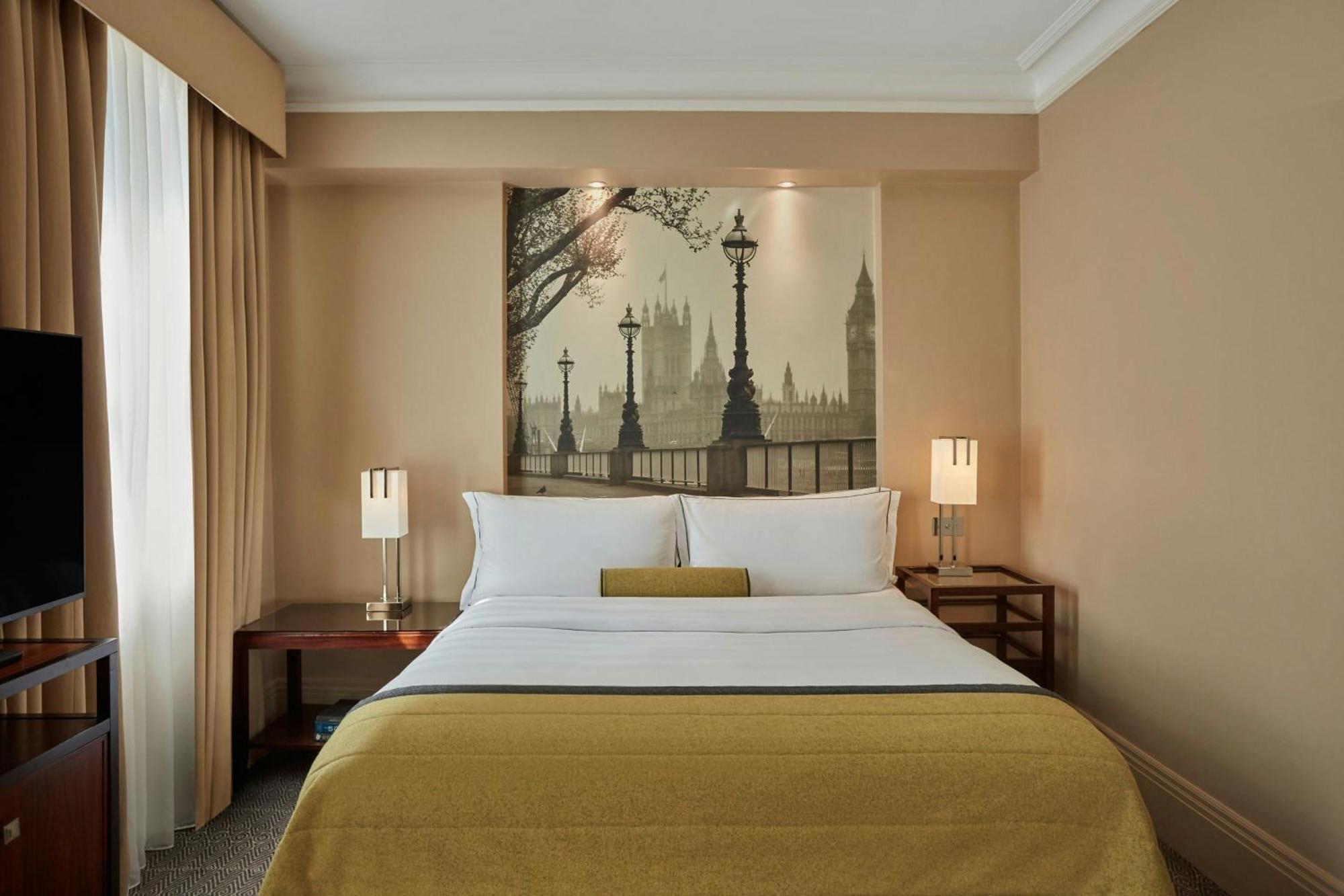 Grotere Deluxe Kamer met 1 Queensize Bed