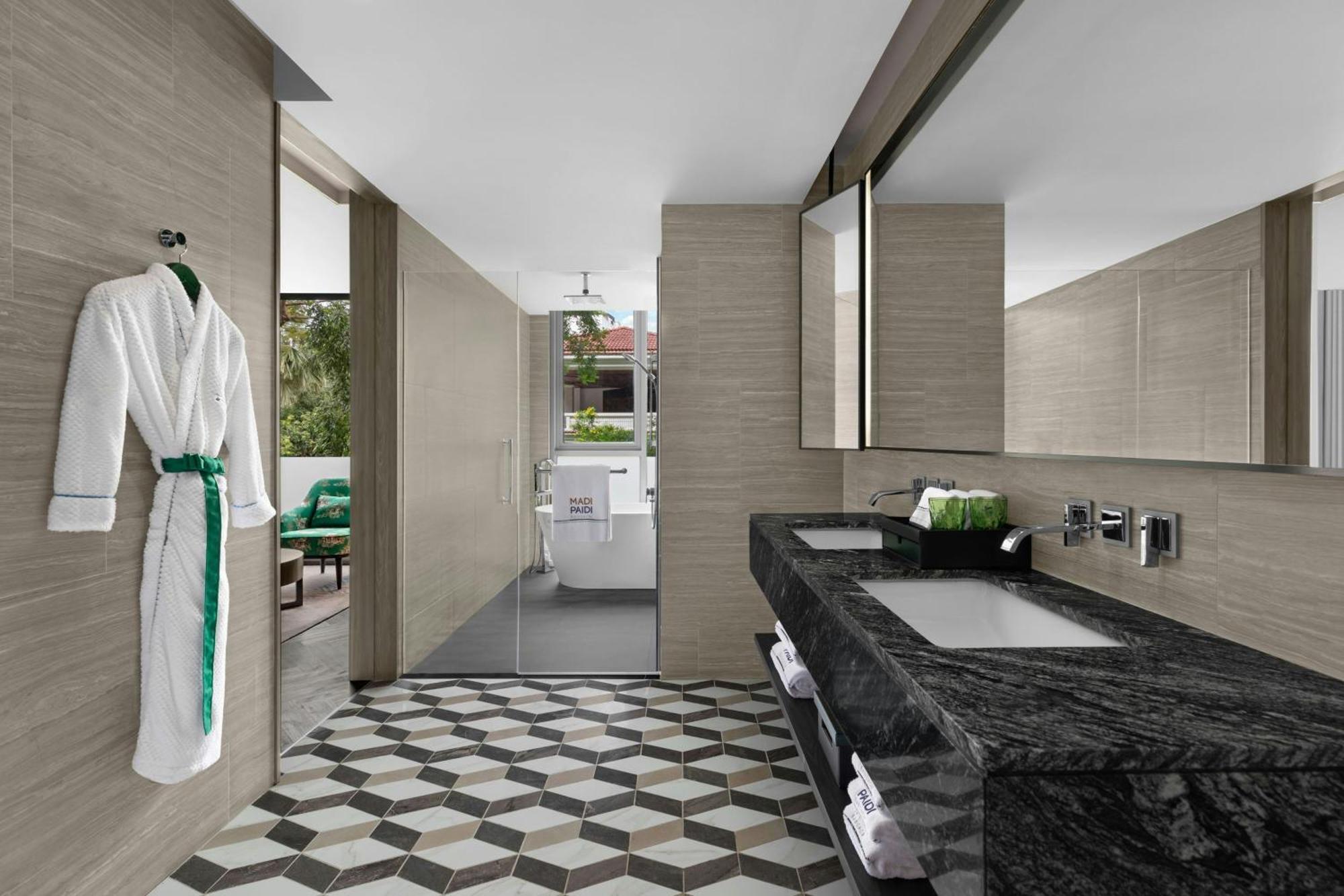Emerald King Studio Suite Club Benefits