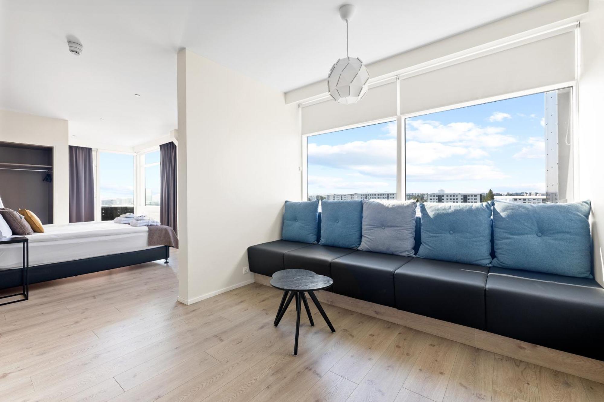Panorama Top Floor Balcony Suite Spa