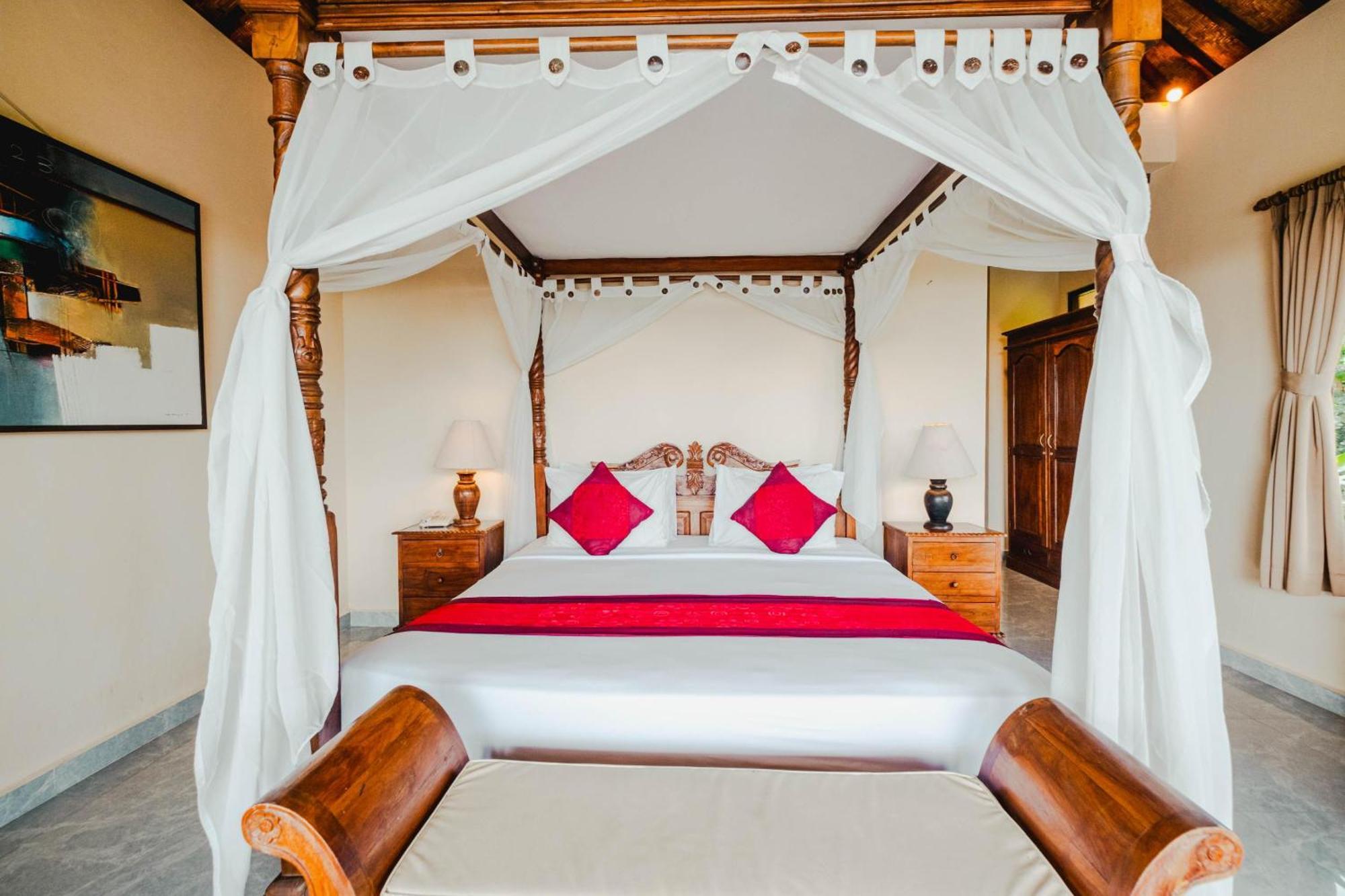 Deluxe Double or Twin Room Balcony