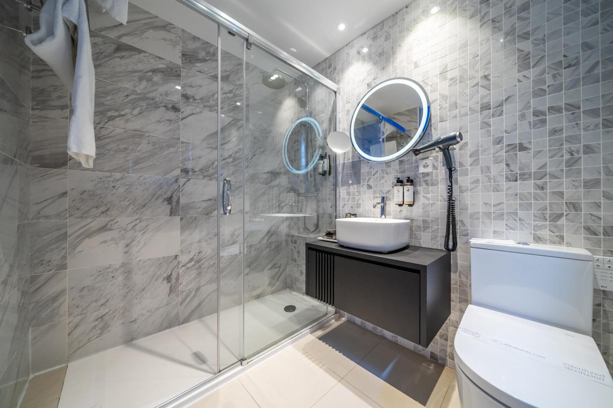 Superior Double or Twin Room Terrace