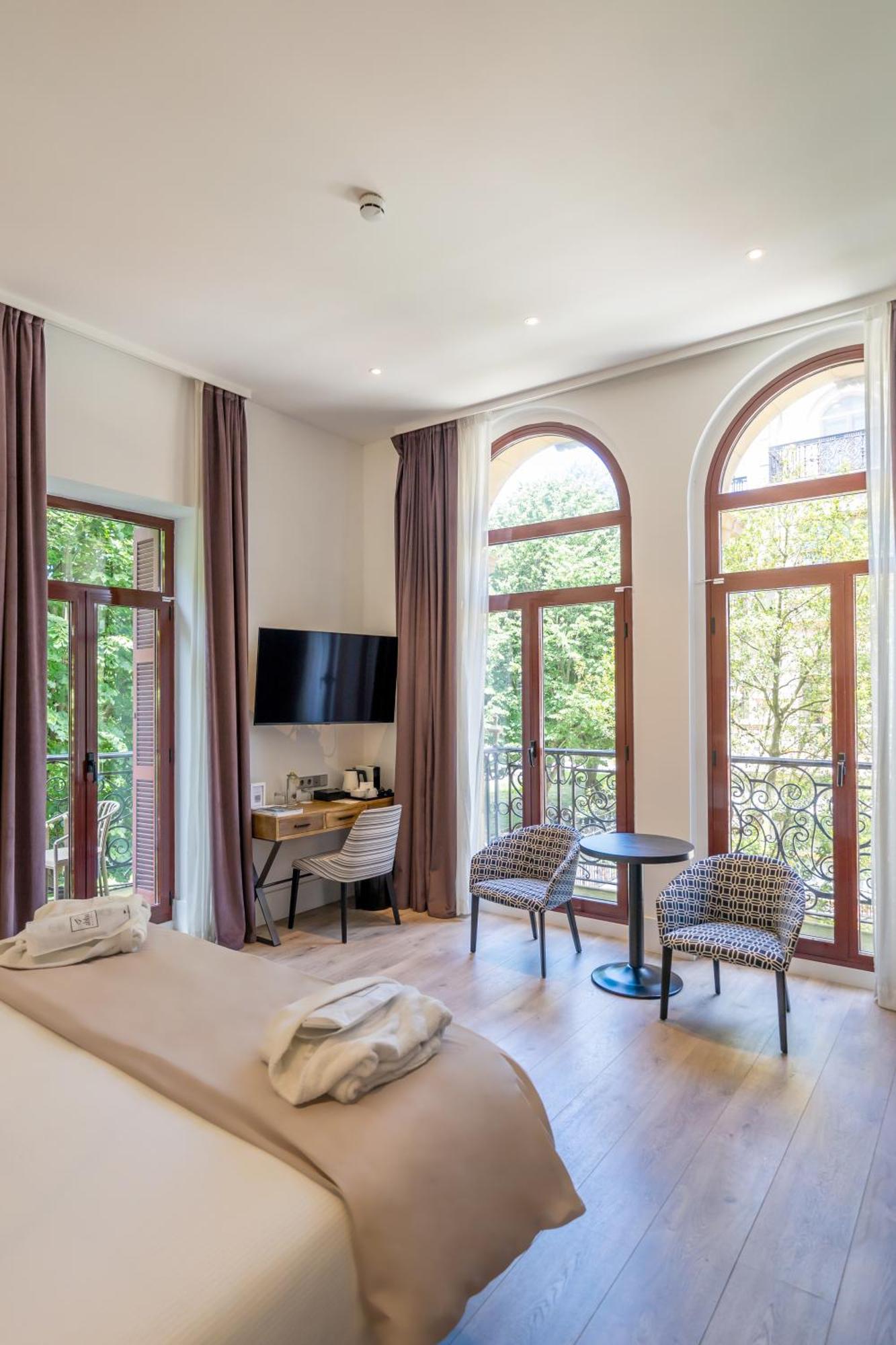 Superior Double or Twin Room Terrace