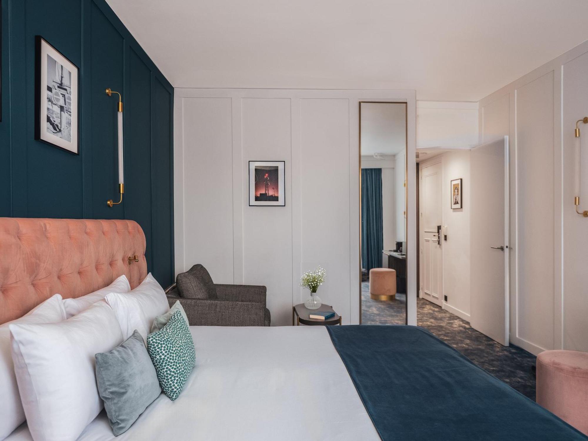 Two Connecting Double Rooms