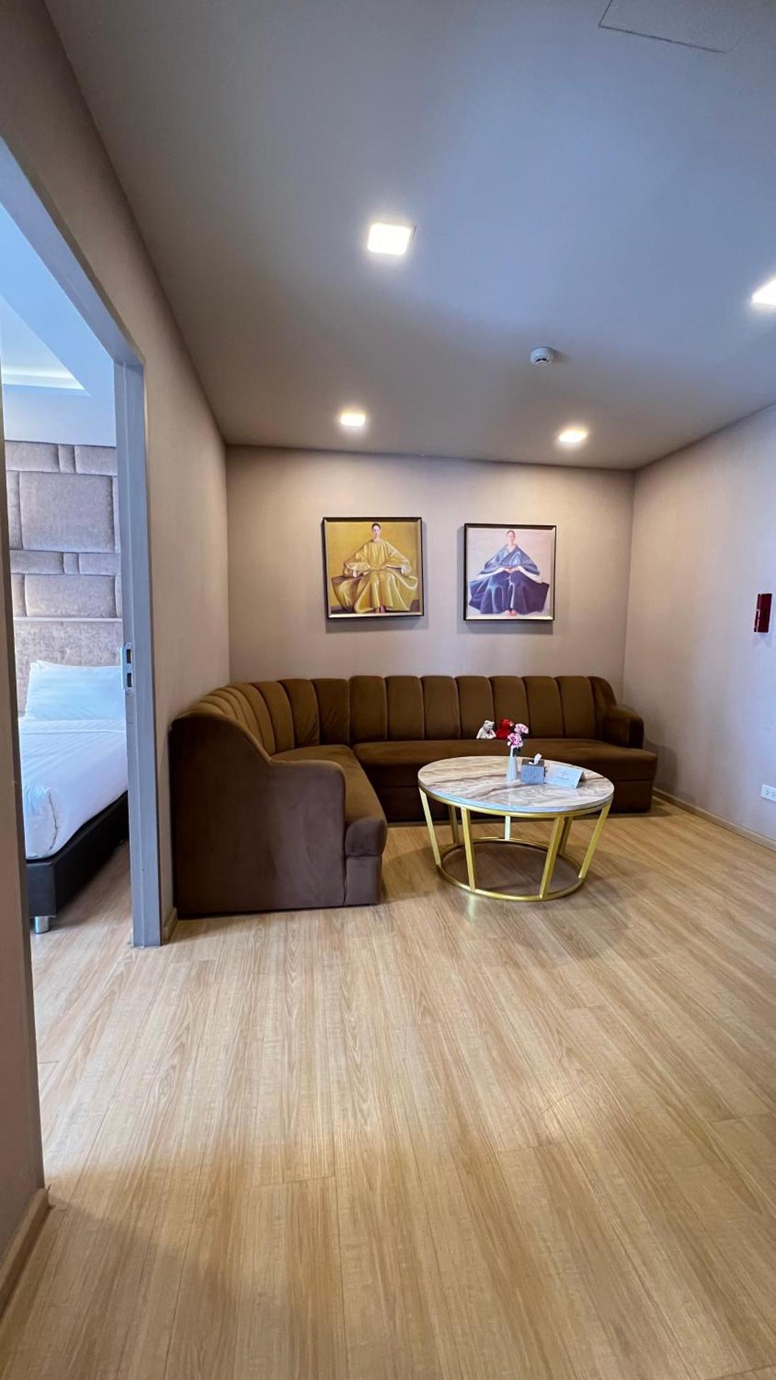 Family Room Bath