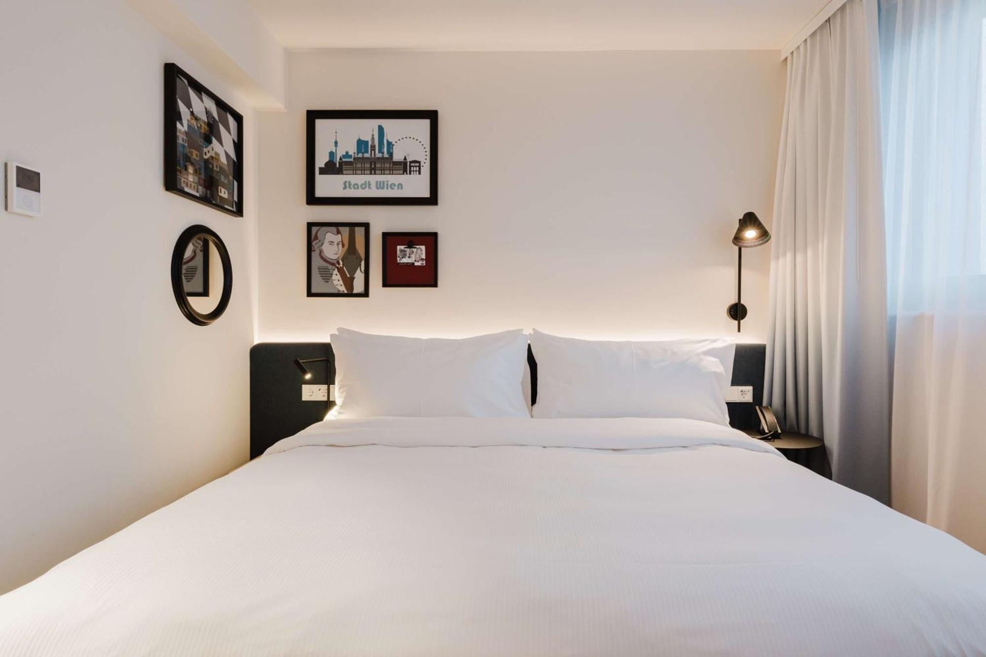 Kamer met Kingsize Bed en Slaapbank