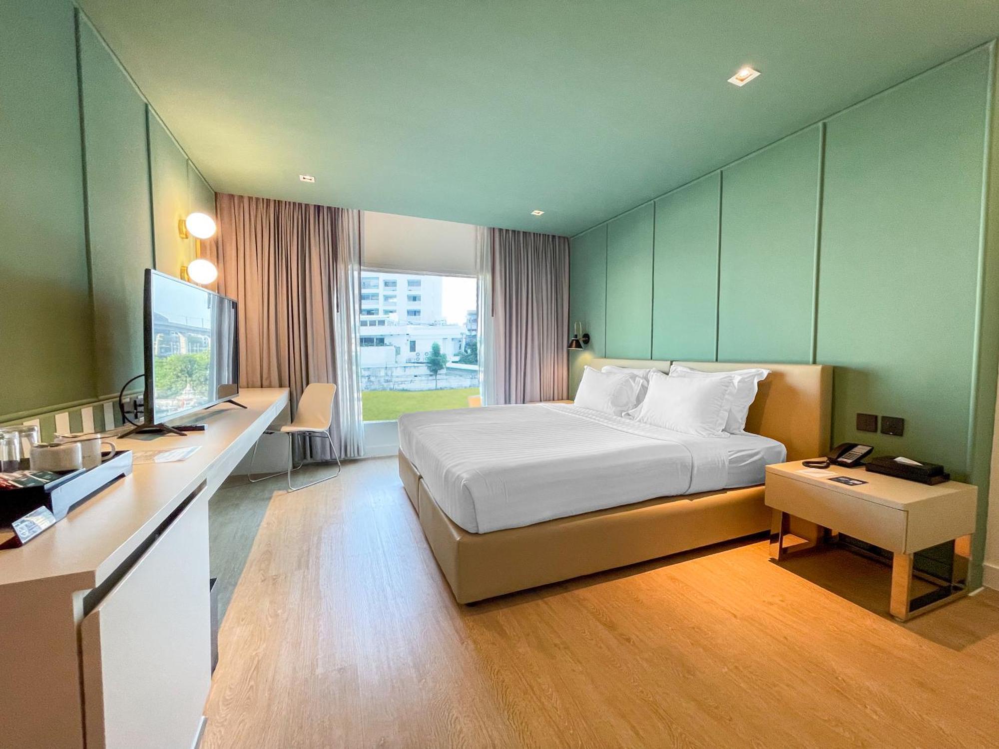 Happy Room Double Bed