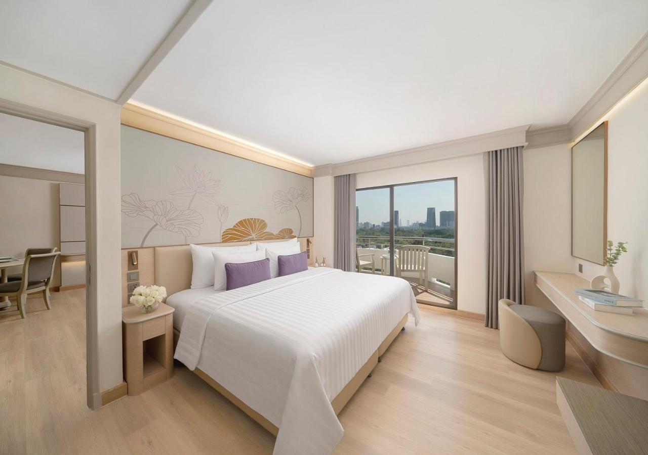 One Bedroom Balcony Residence Suite Lake View,1765816140:JPEG
