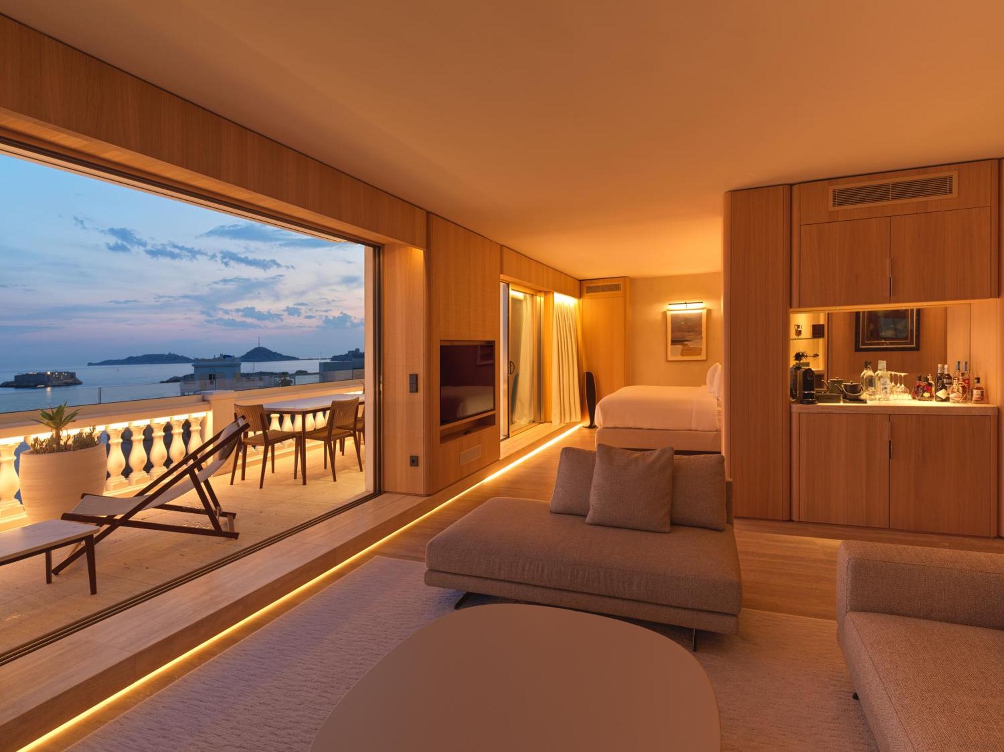 Appartement met 2 Slaapkamers en Terras - Uitzicht op Zee