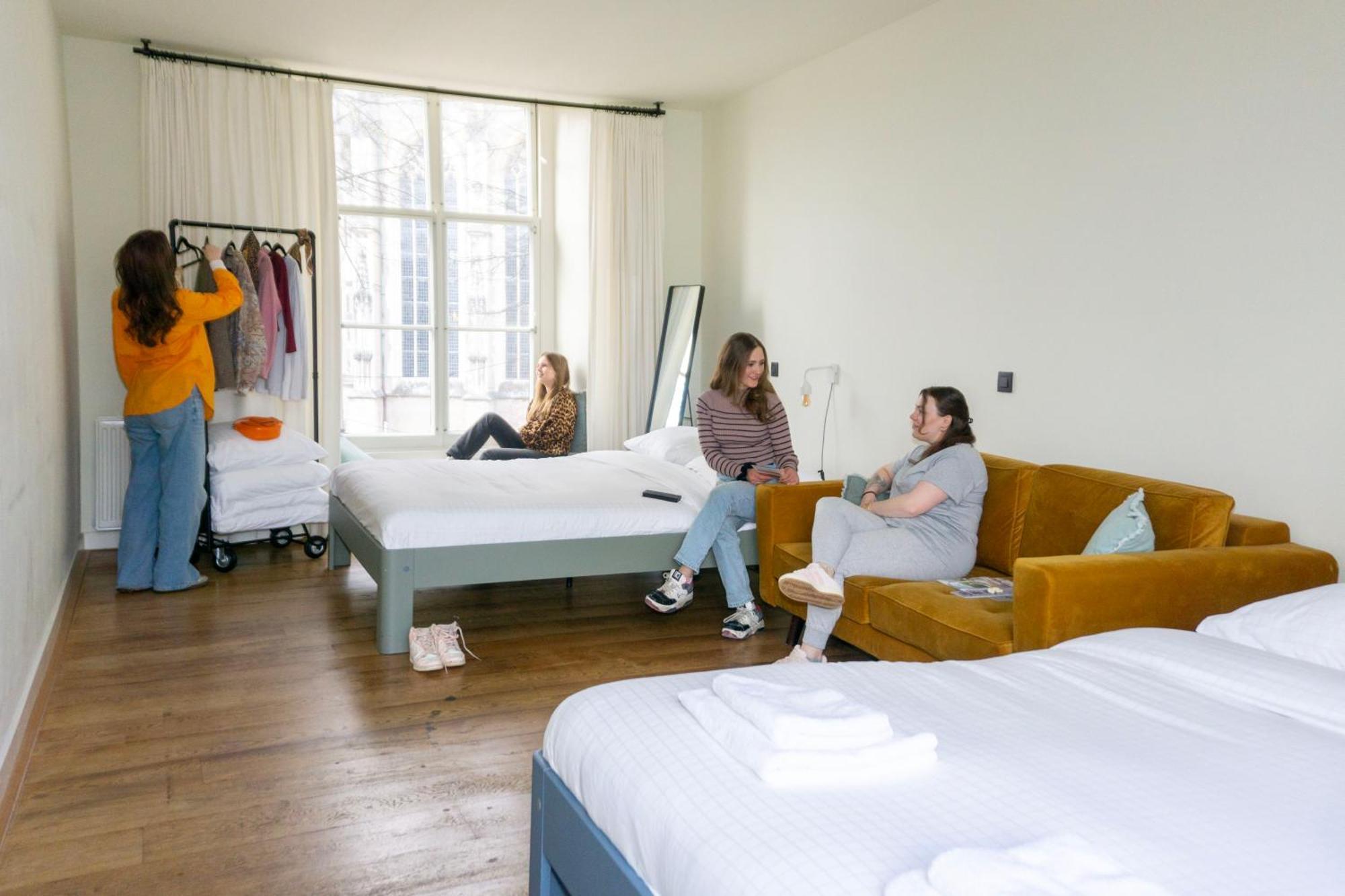 Deluxe Quadruple Room,1649067189:JPEG