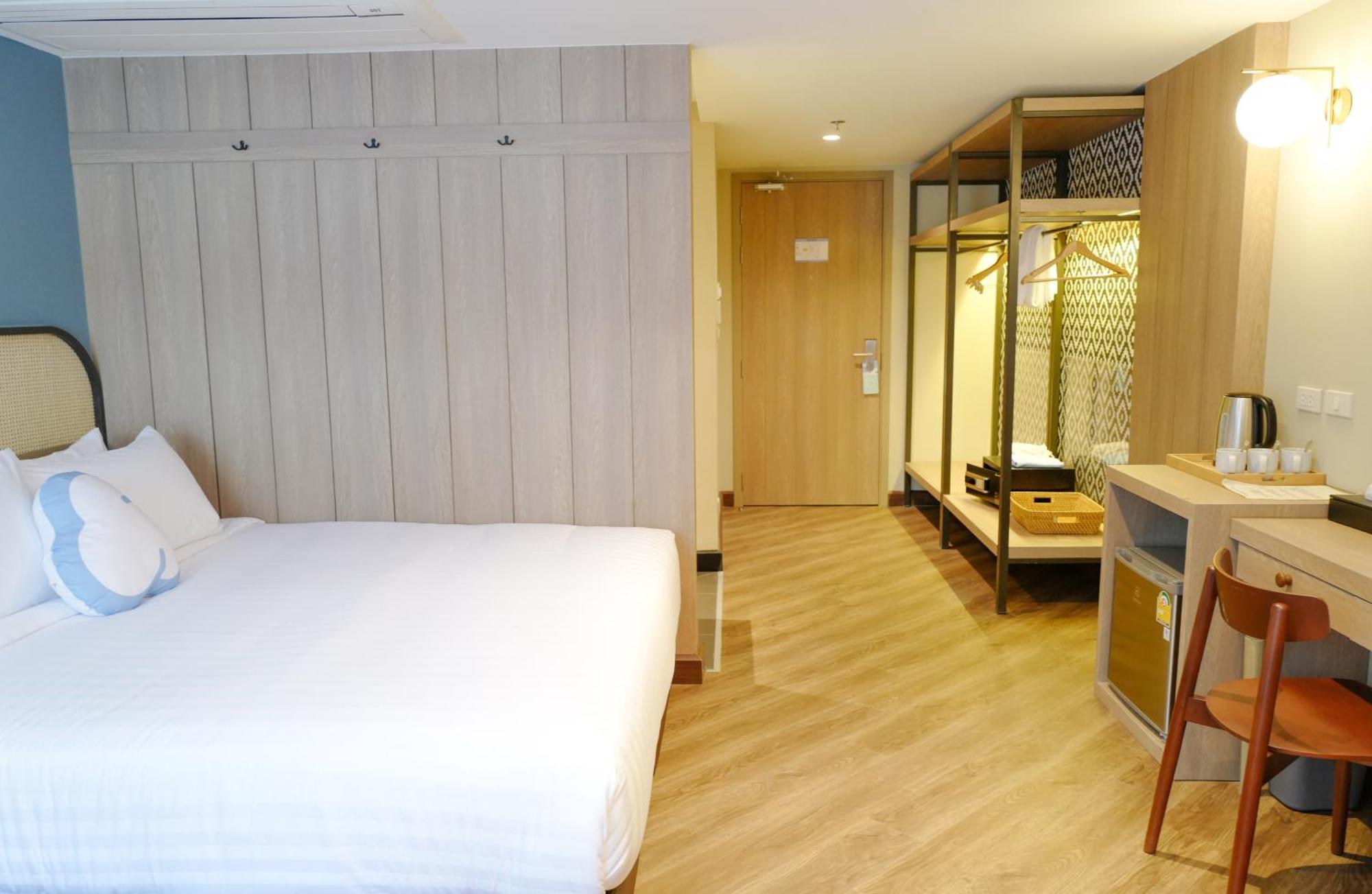 Deluxe Double or Twin Room