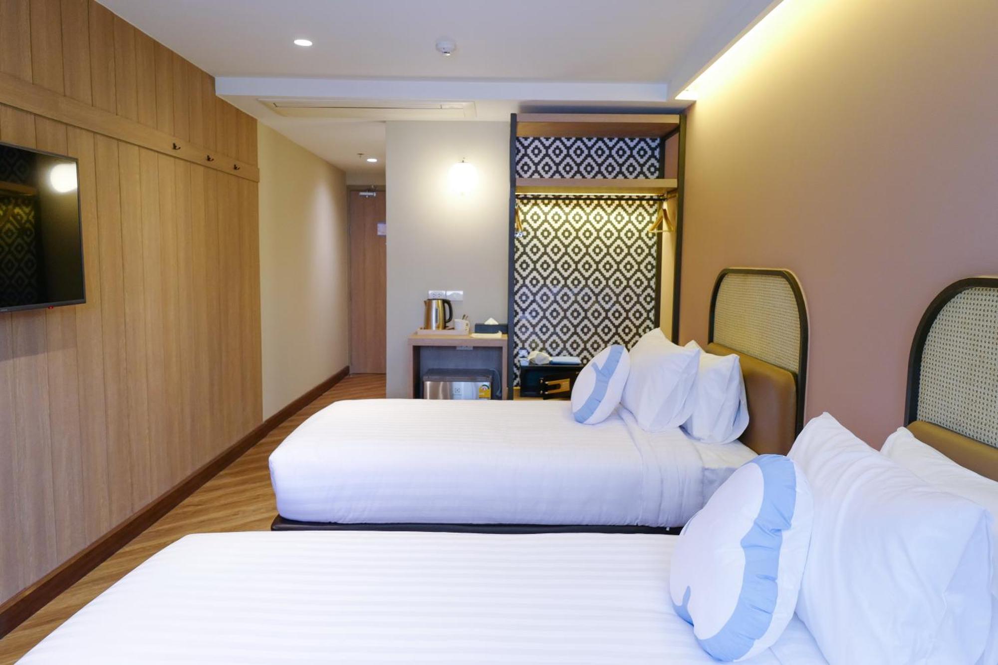Deluxe Double or Twin Room
