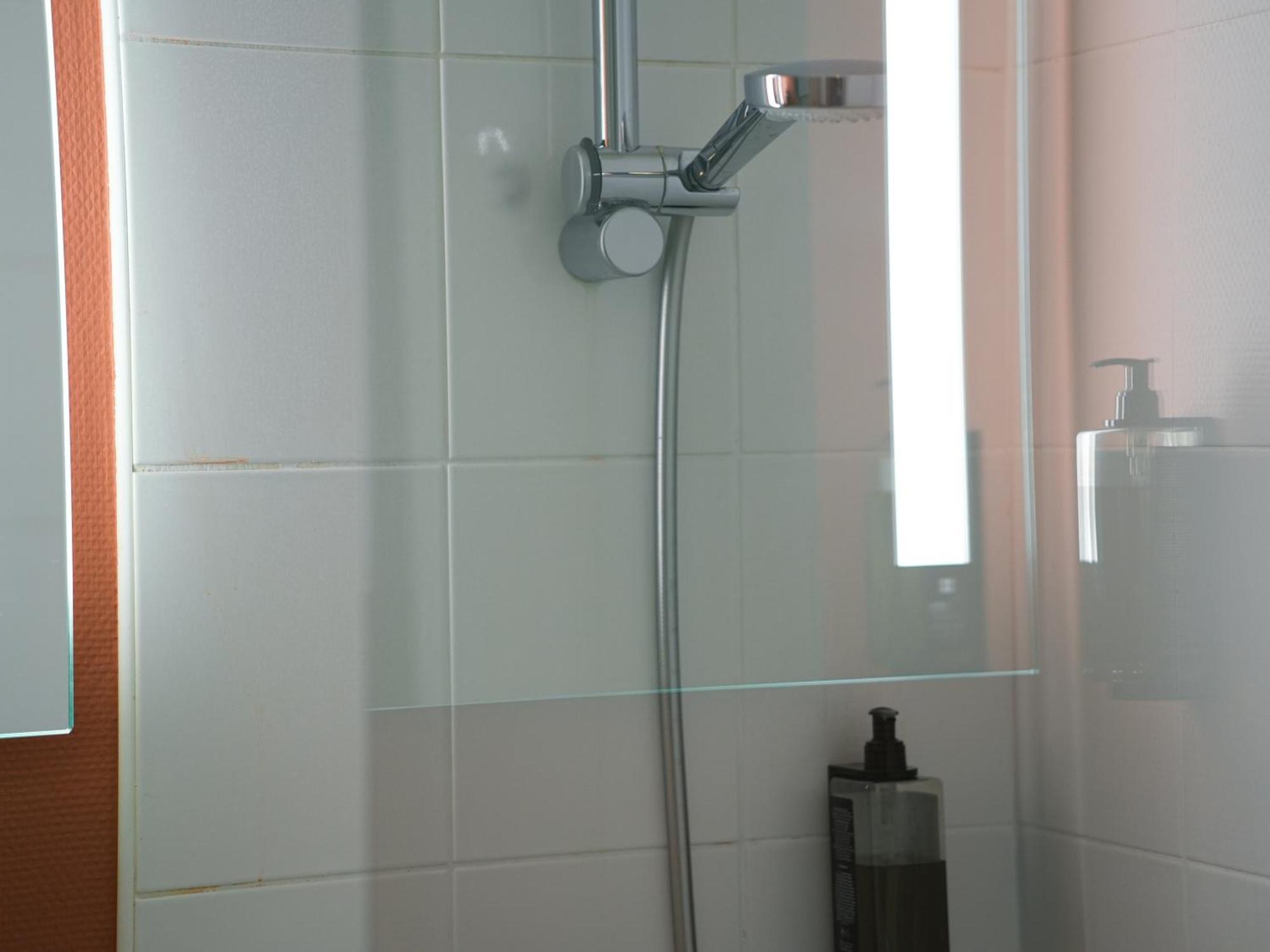 Tweepersoonskamer met 2 Aparte Bedden