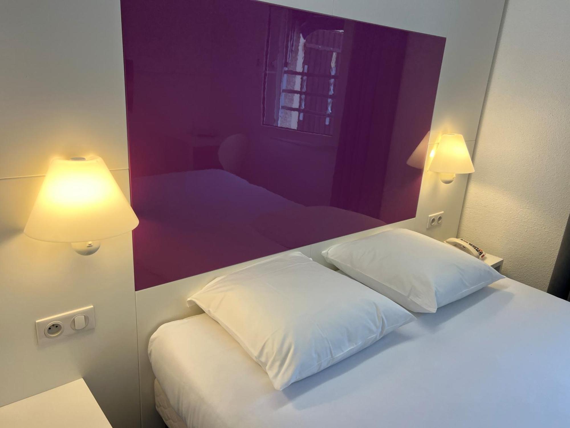 Kamer met Queensize Bed - Geschikt voor Gasten met een Lichamelijke Beperking
