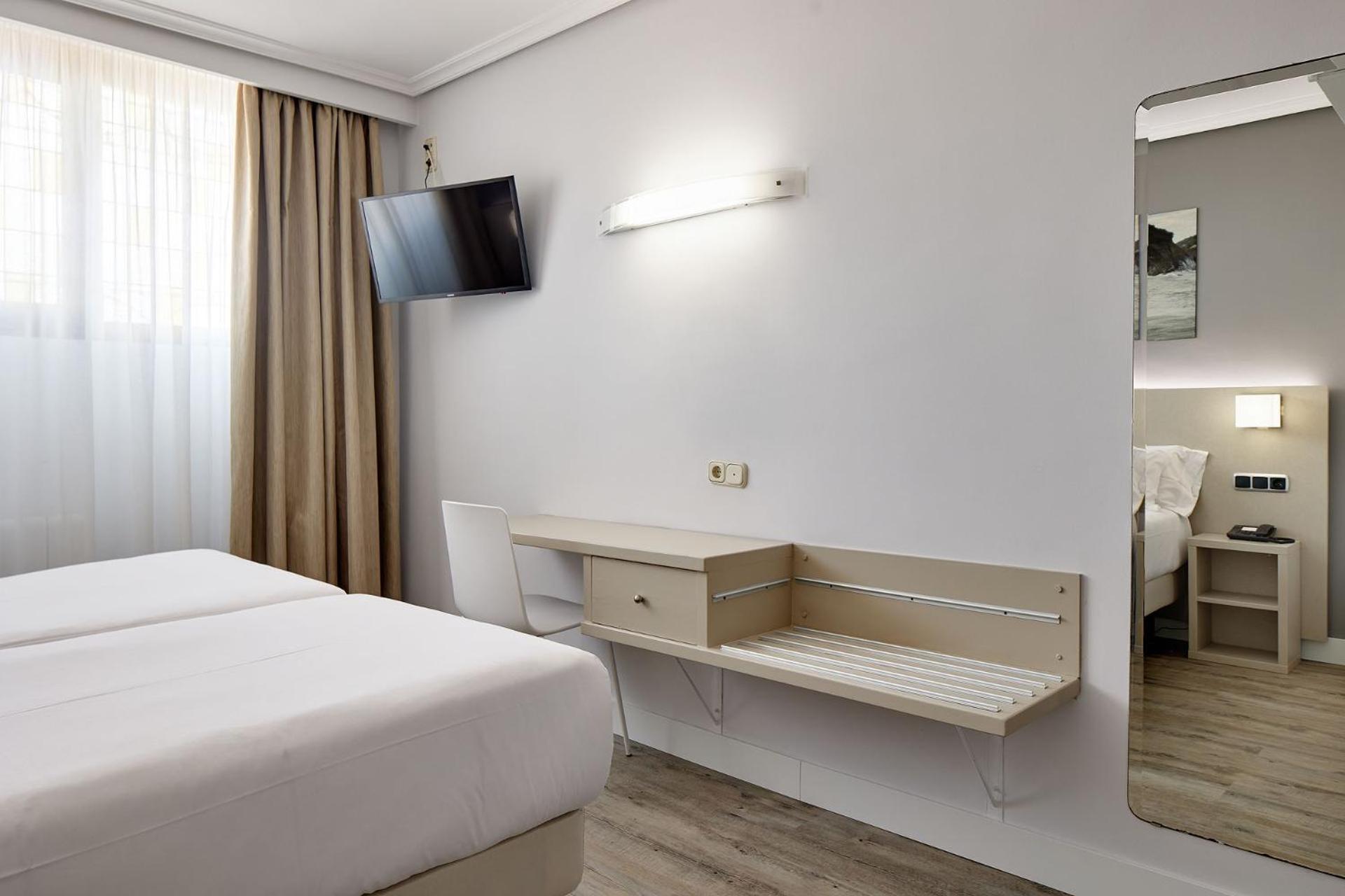 Single Room Interior Facing