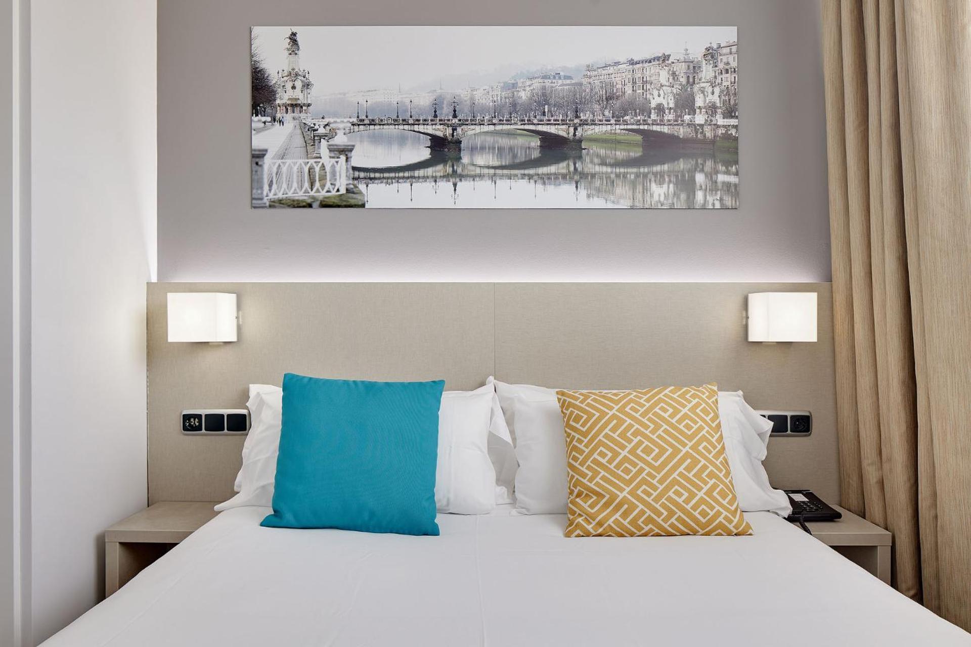 Single Room Interior Facing