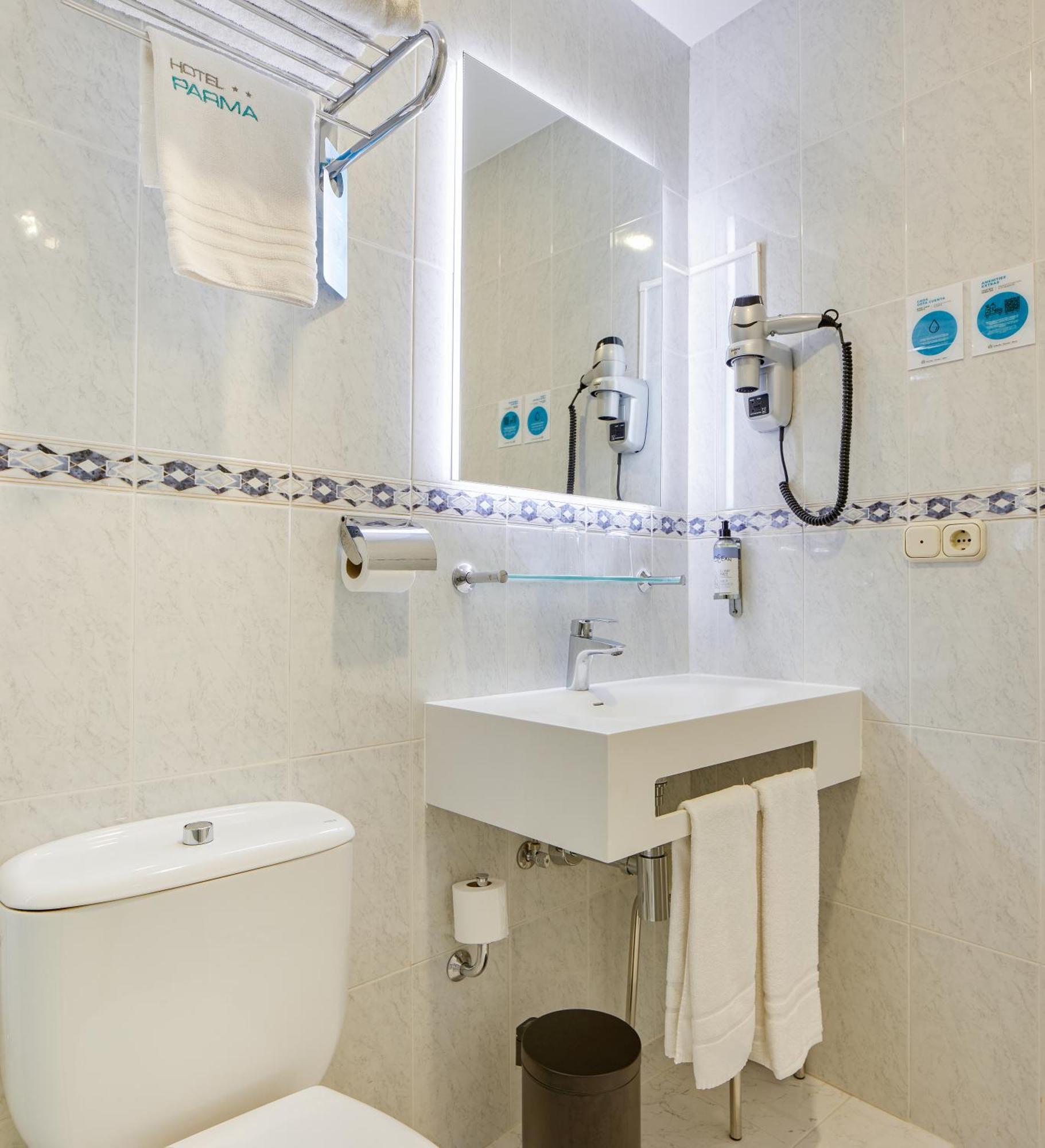 Single Room Interior Facing