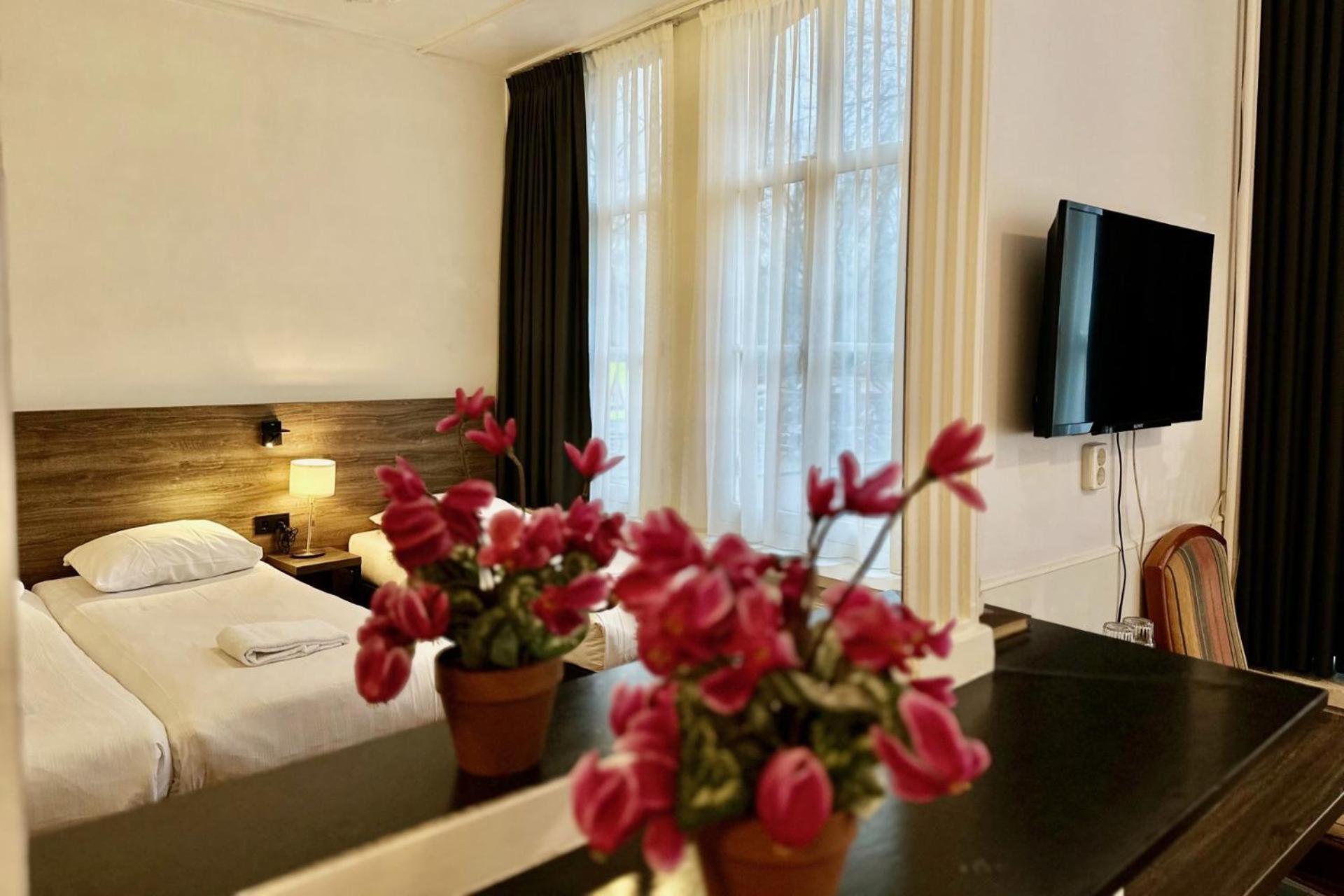 Vierpersoonskamer met Eigen Badkamer
