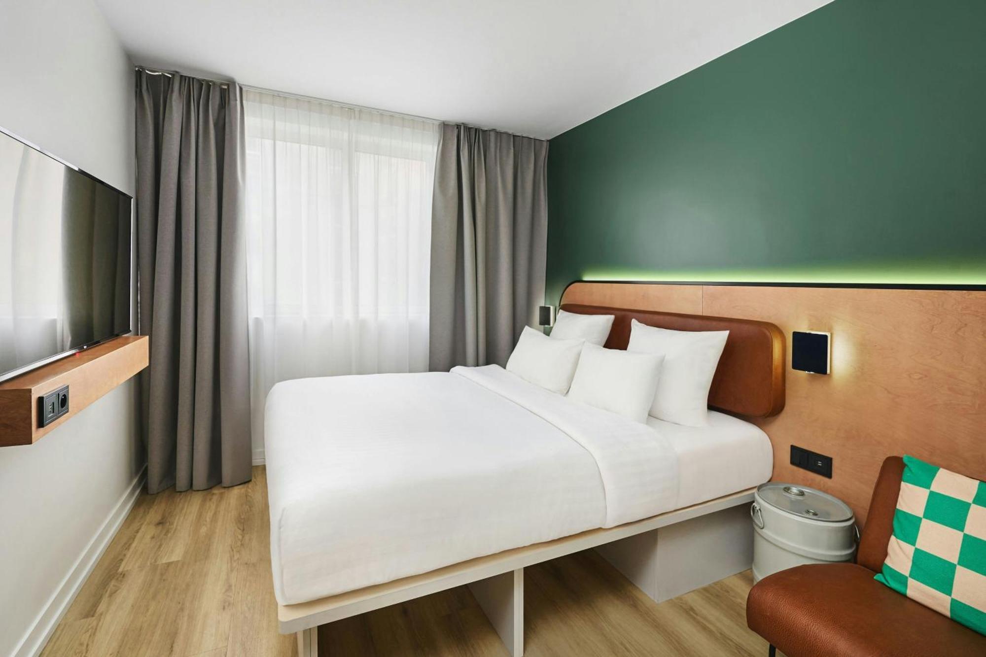 Moxy Sleeper met Queensize Bed