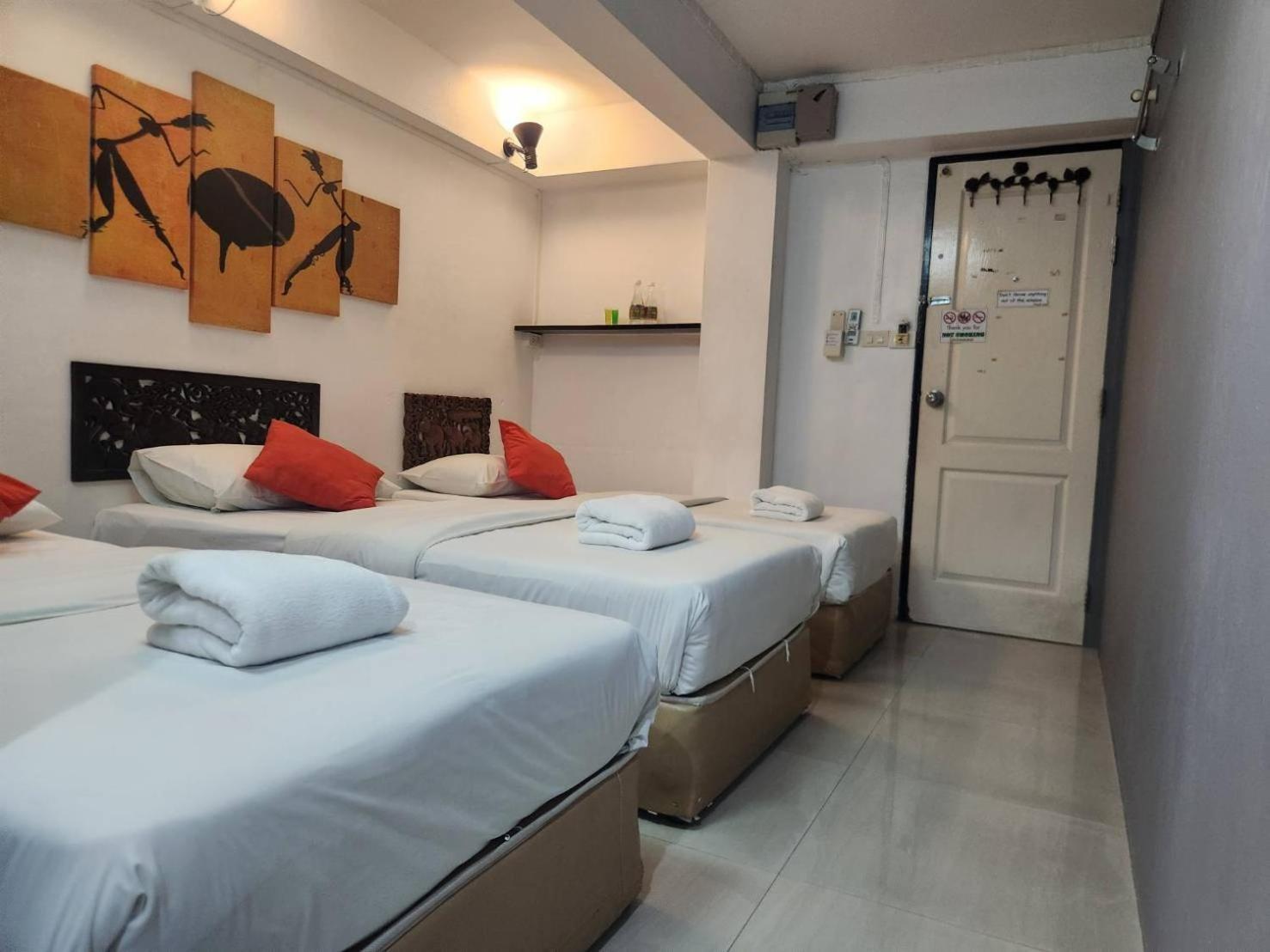 Triple Room
