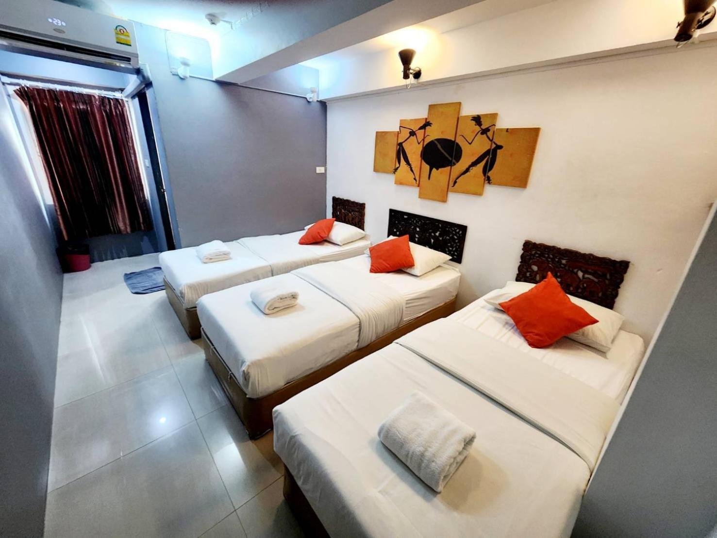 Triple Room