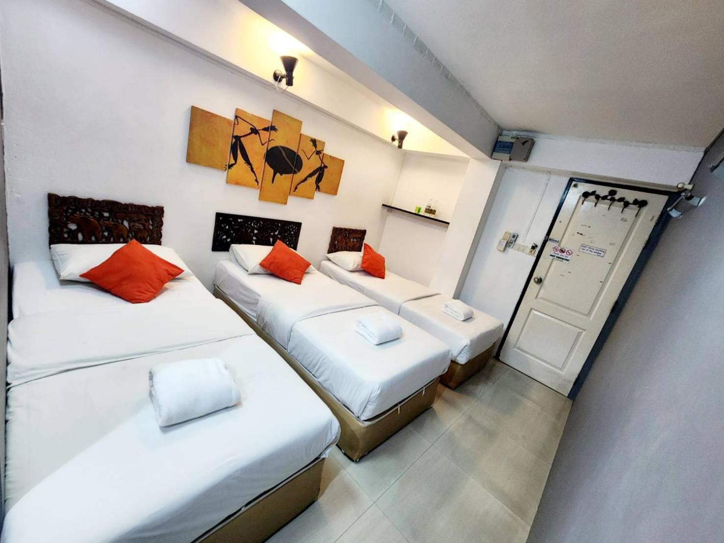 Triple Room