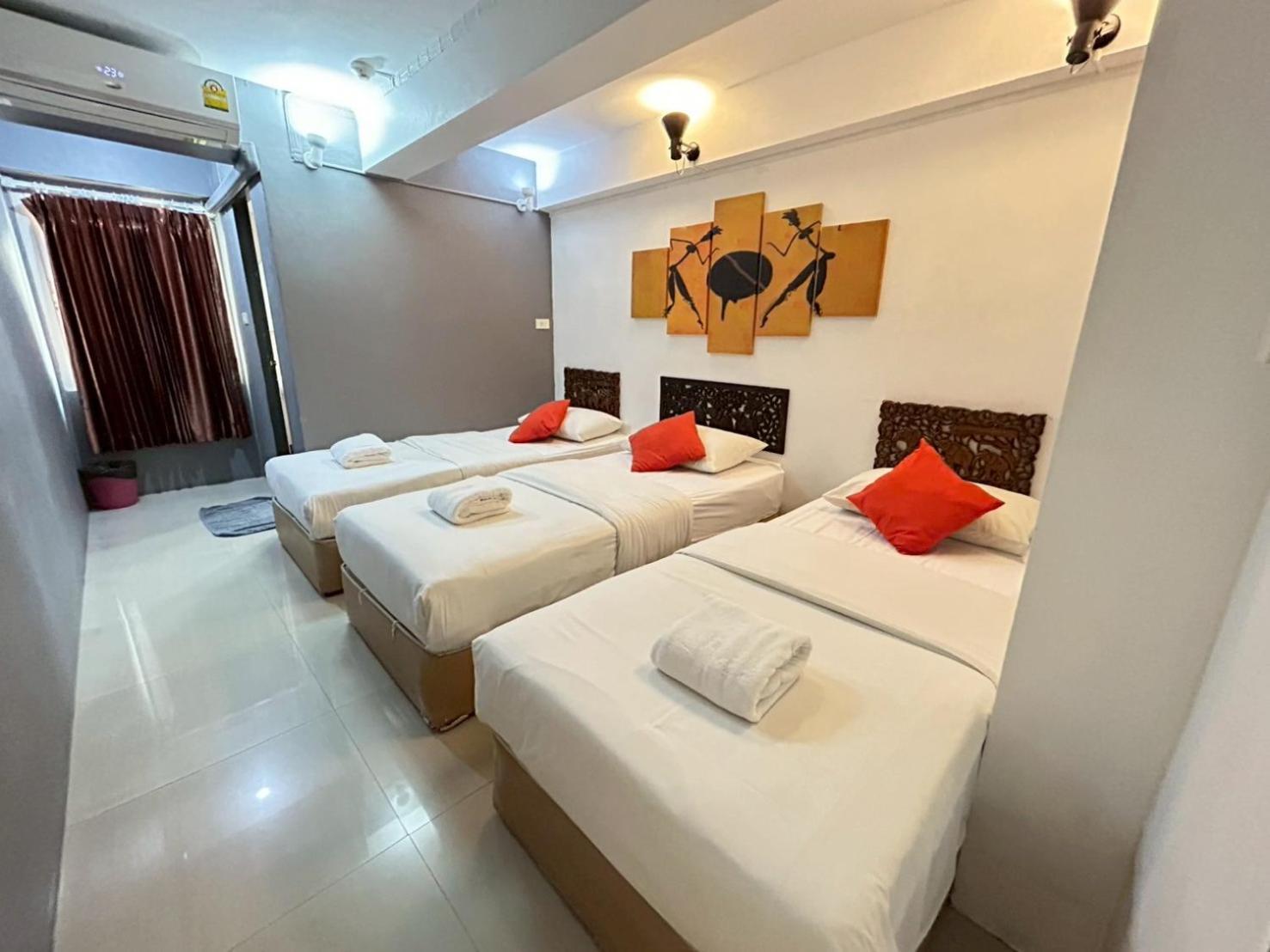 Triple Room
