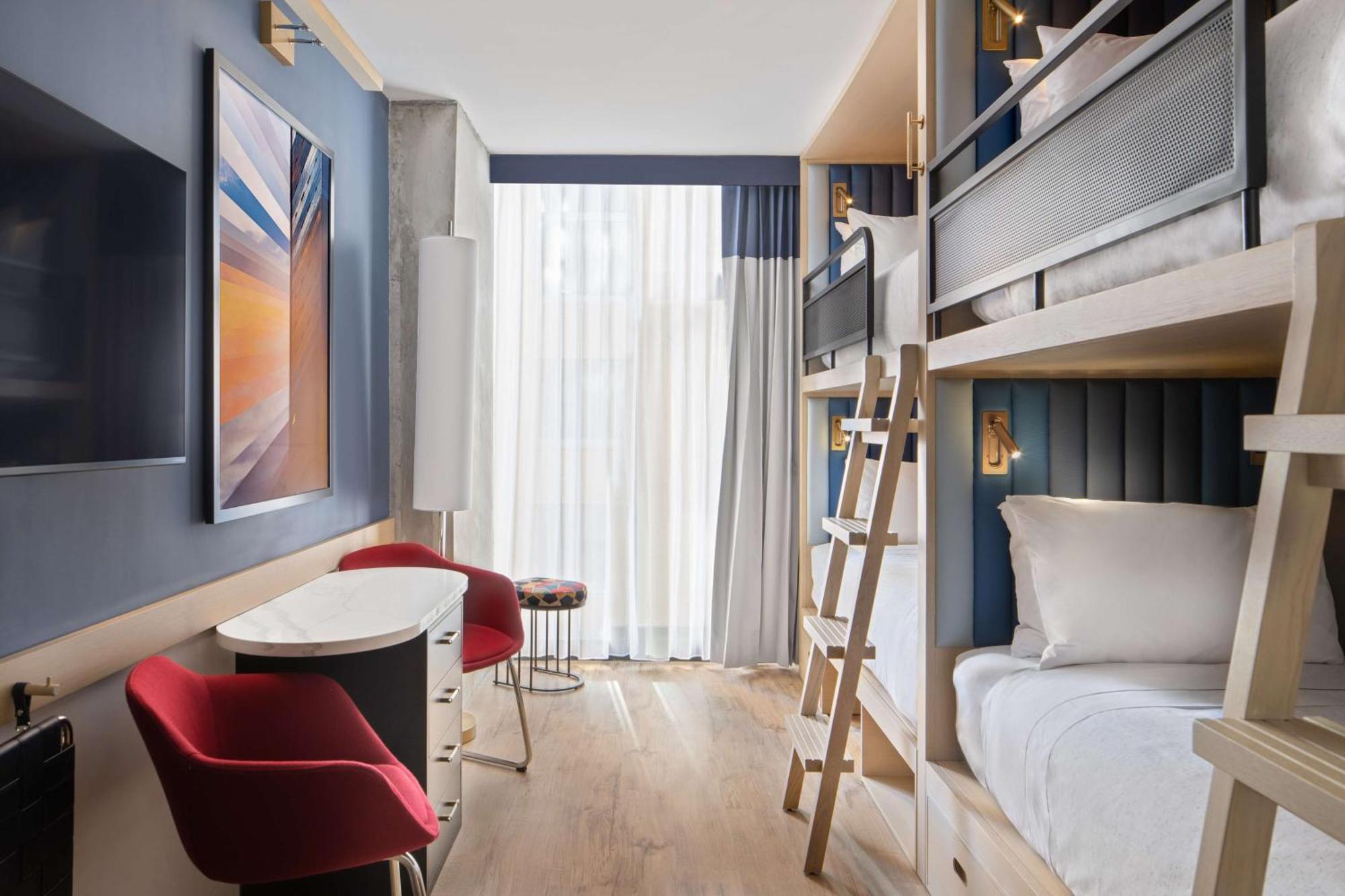 Kamer met 4 Aparte Bedden