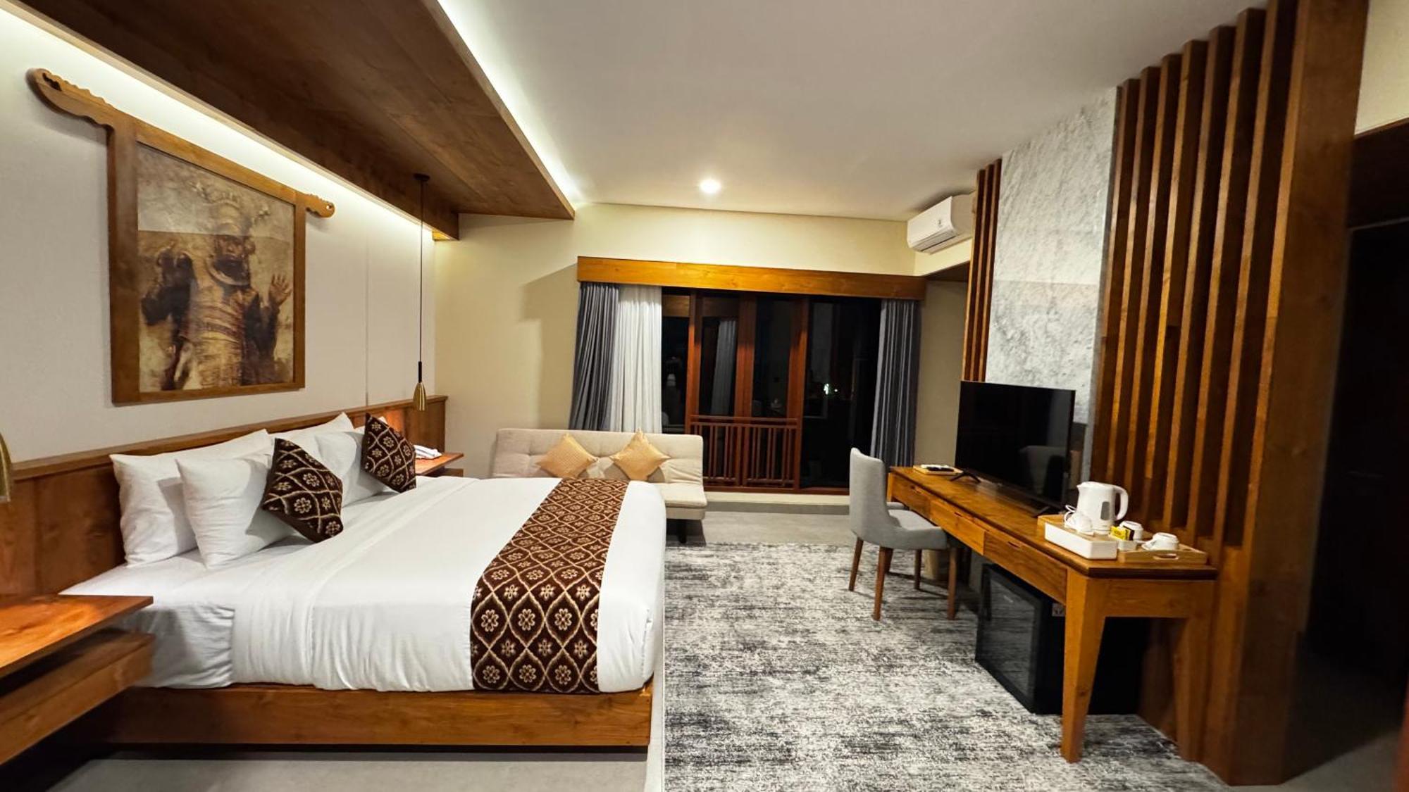 Deluxe Suite