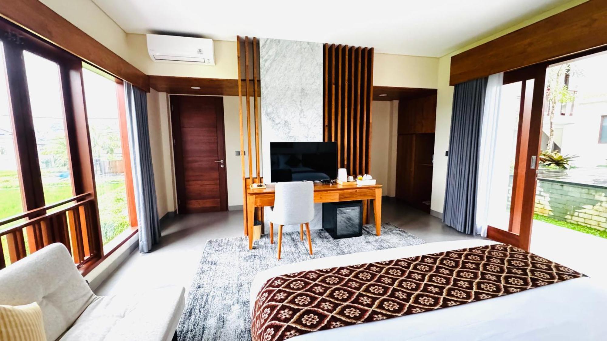 Deluxe Suite