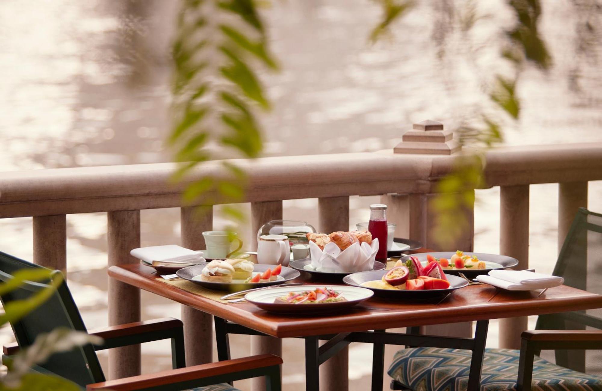 Grand Deluxe Twin Room Balcony