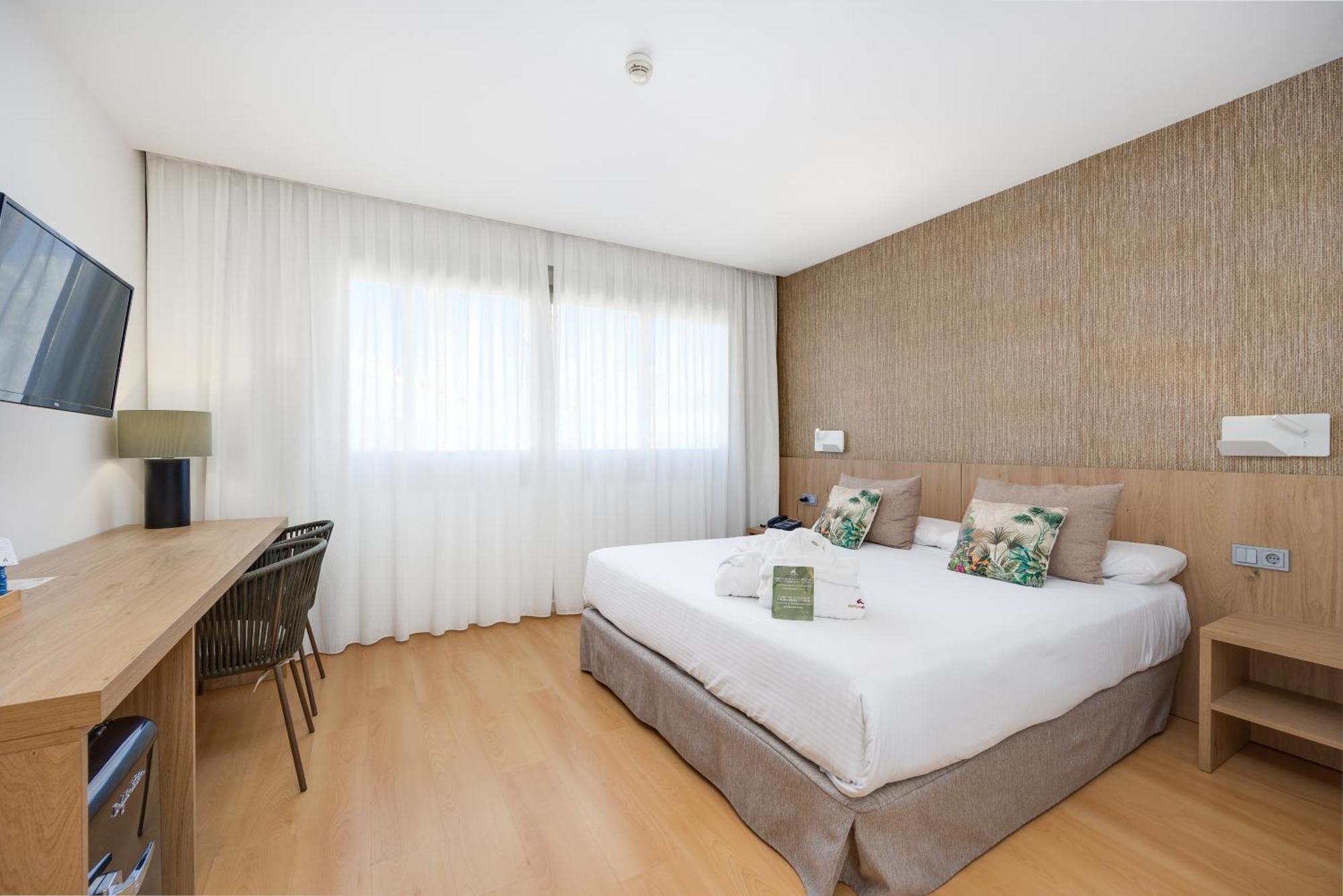 Superior Double or Twin Room Pool View