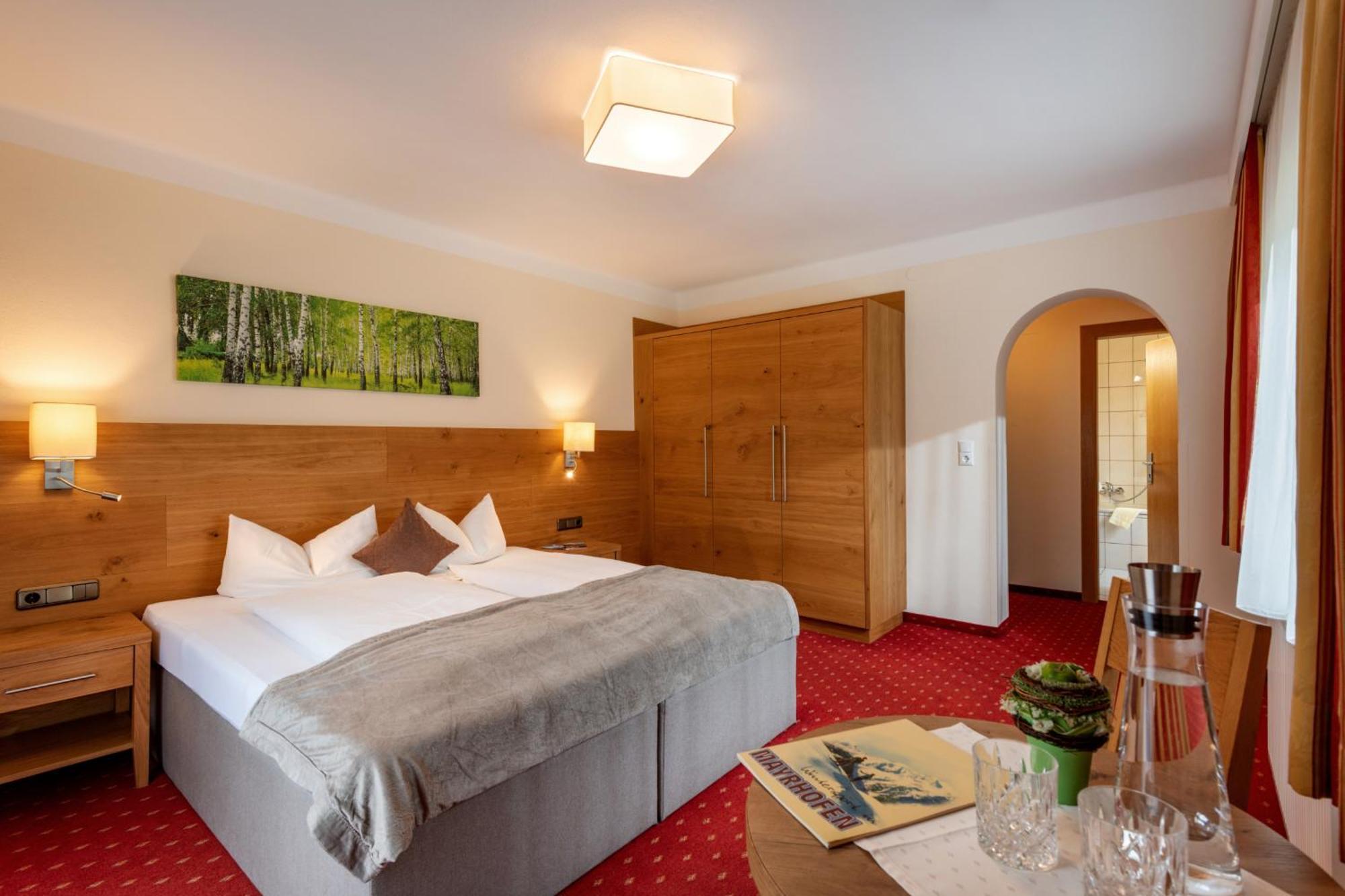 Double or Twin Room Balcony