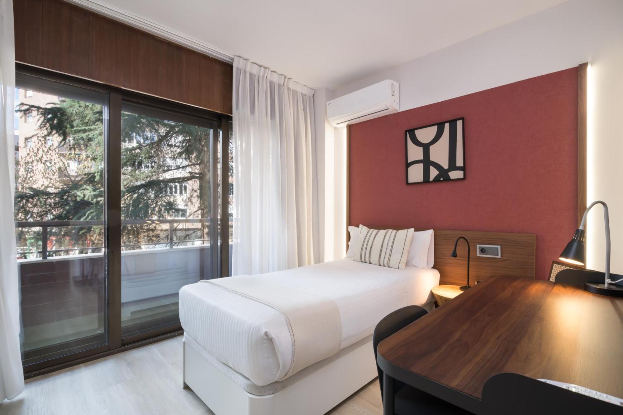Single Room Balcony