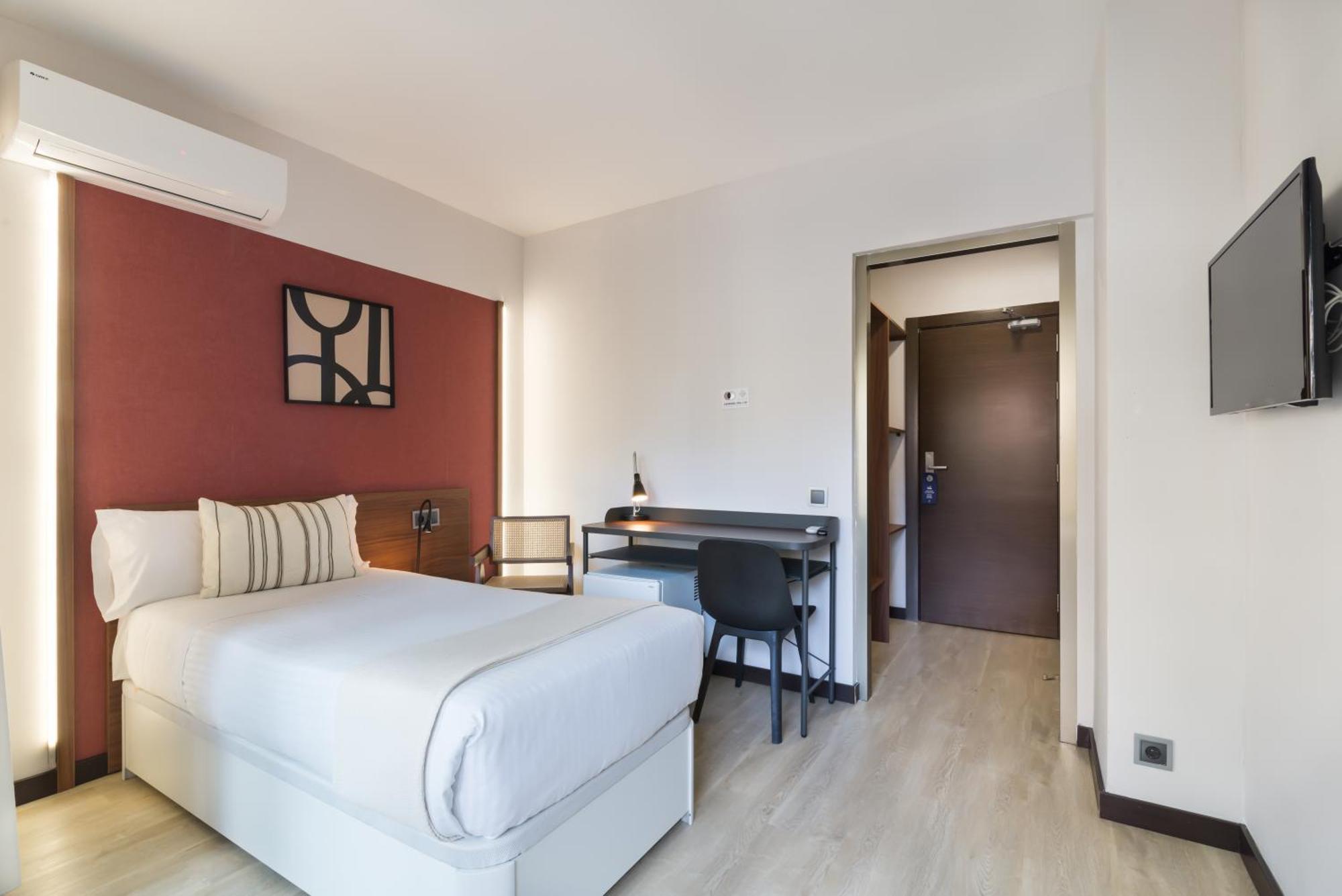 Single Room Balcony