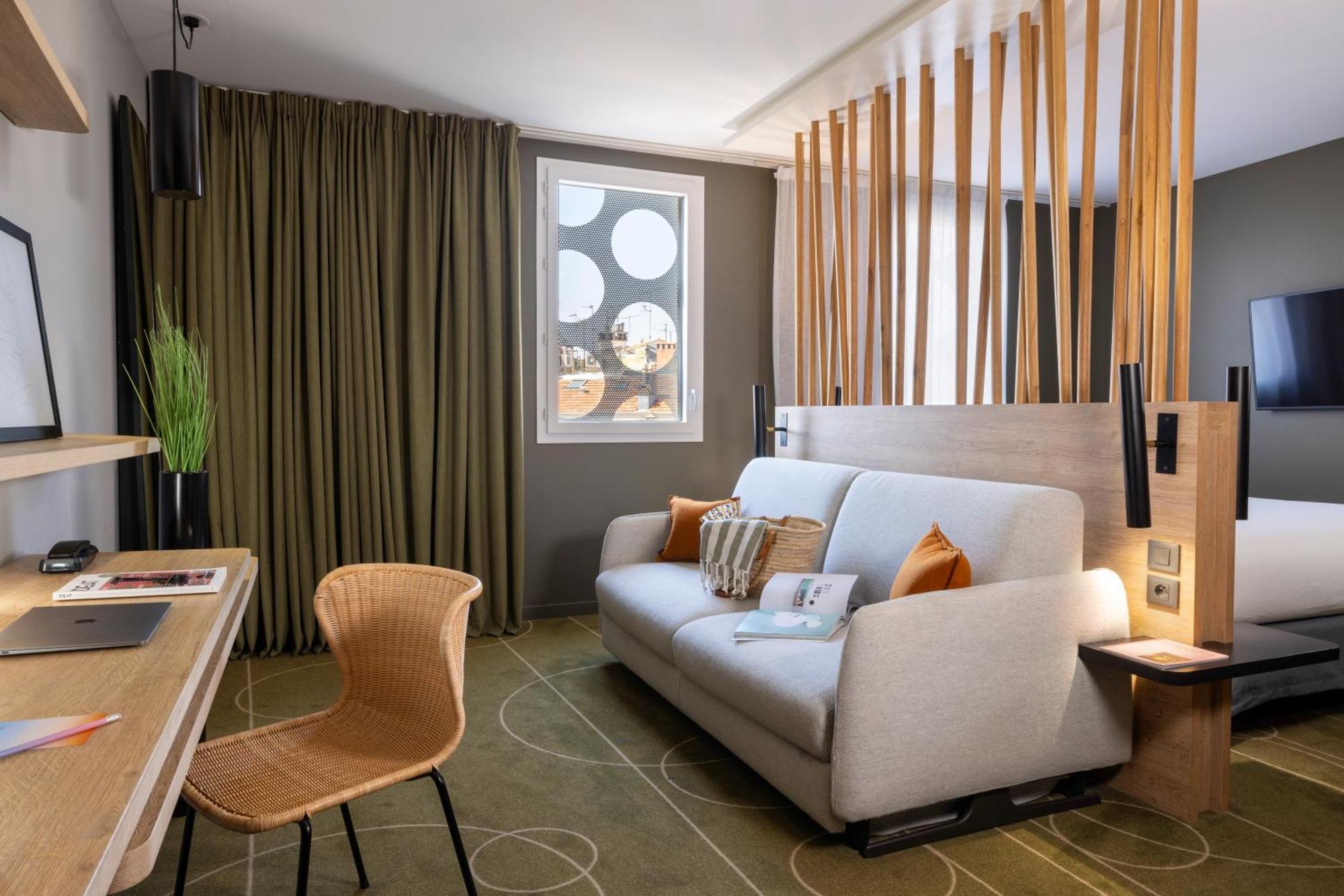 Excecutive Kamer met Kingsize Bed en Bank
