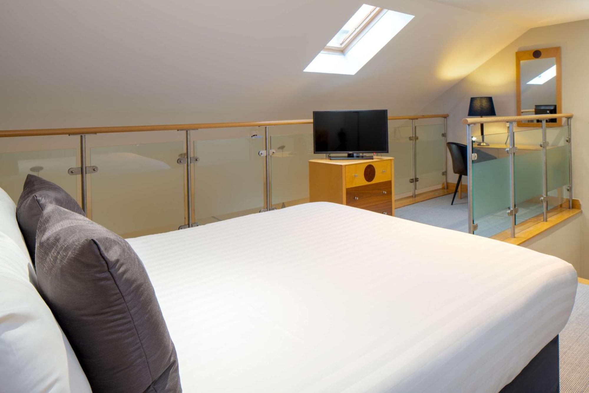 One-Bedroom Standard Double Suite Sofa Bed Non-Smoking