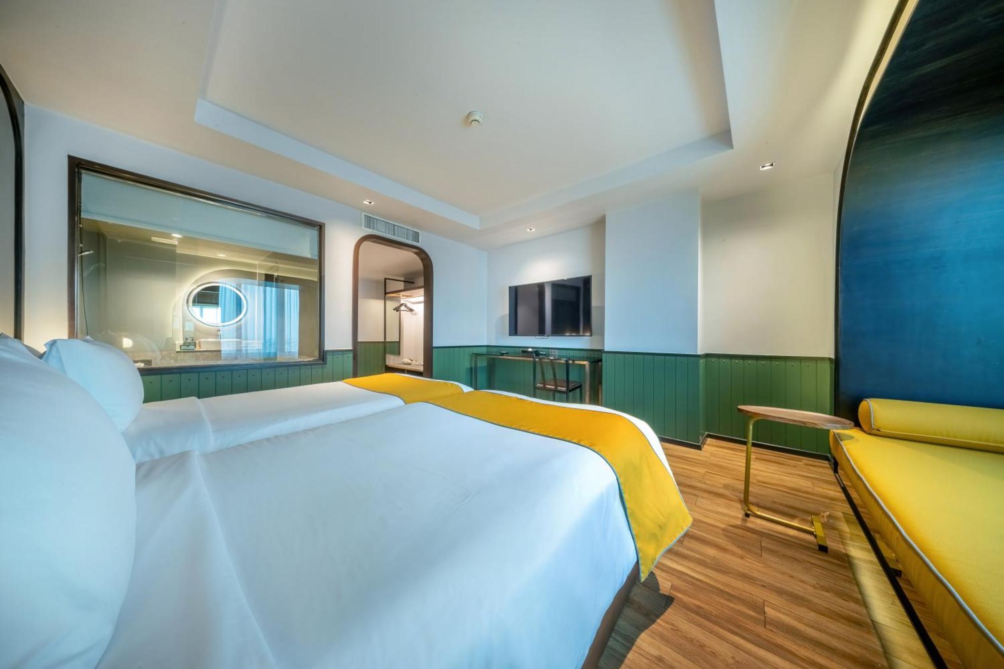 Deluxe Twin Room