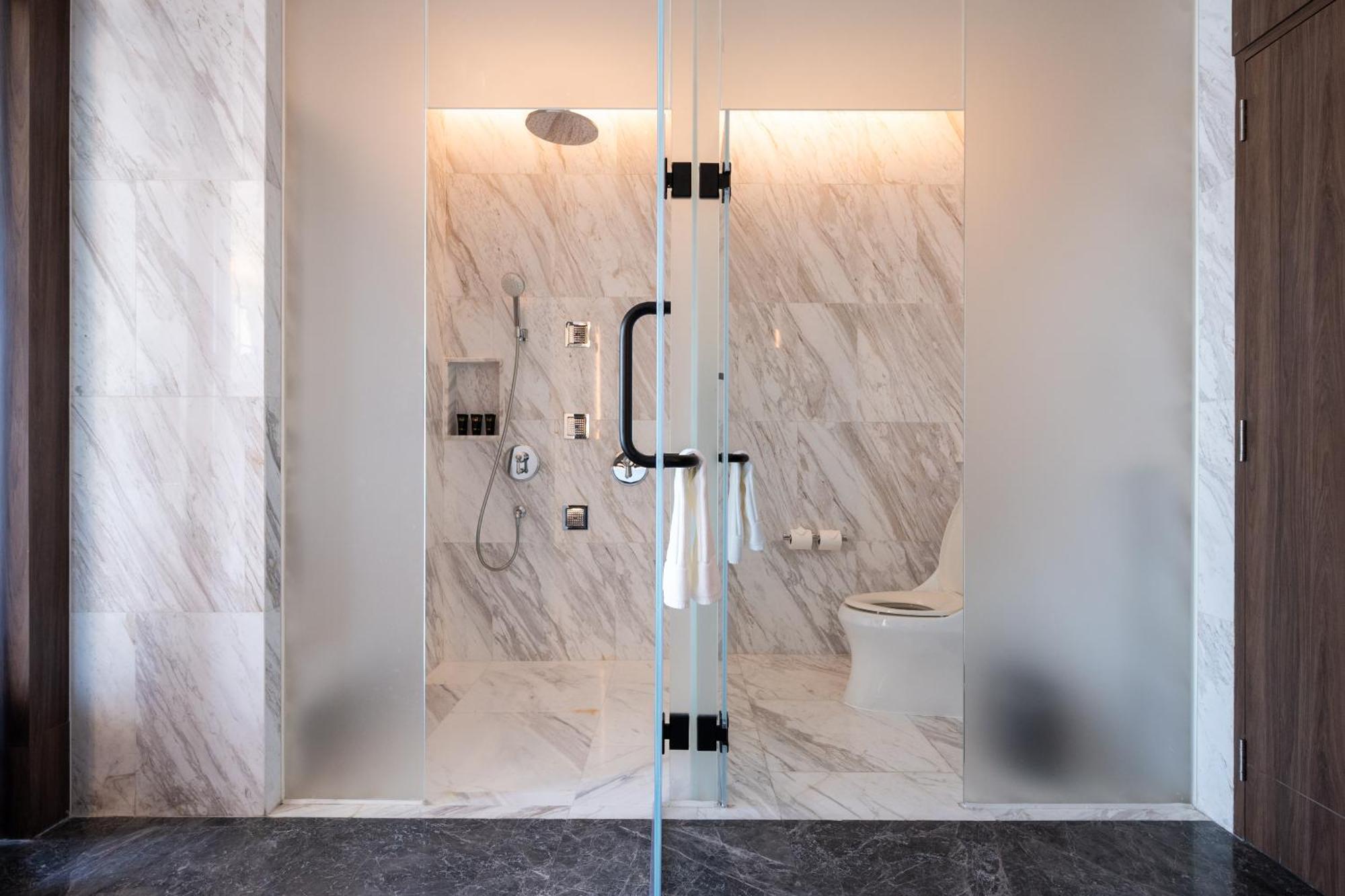 Suite Spa Bath