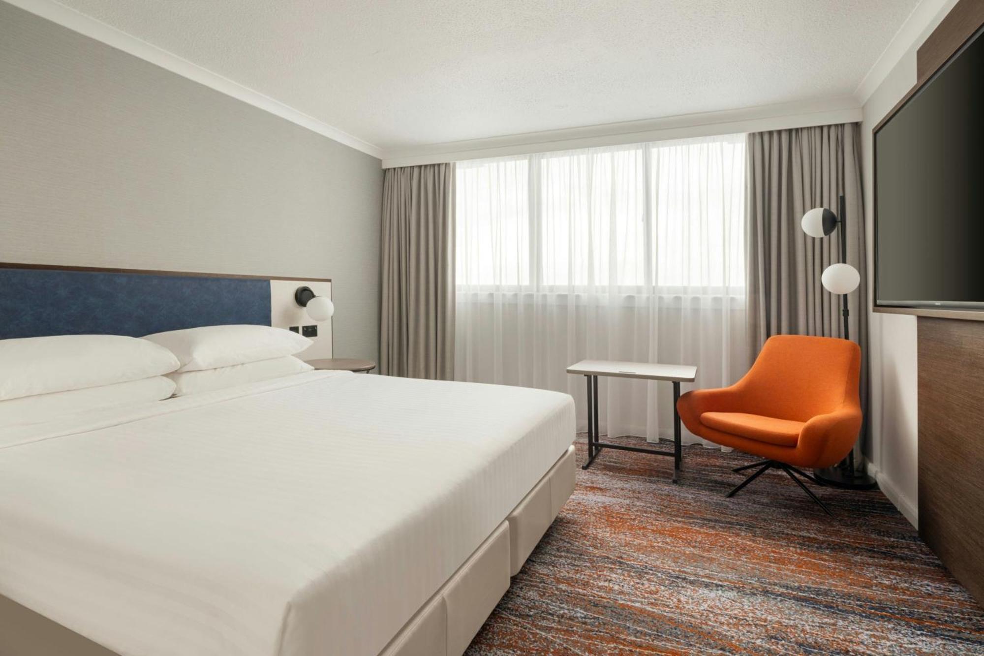 Executive King Room Lounge Access