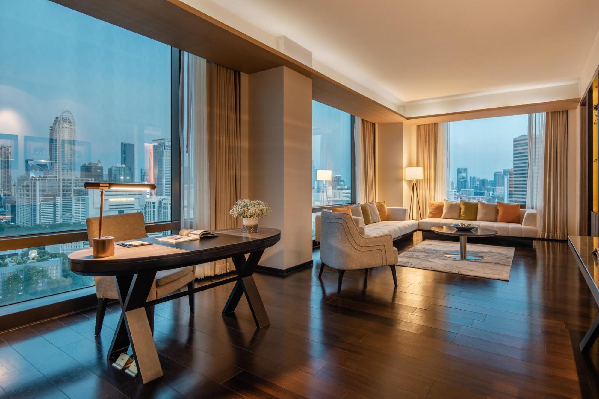 Two-Bedroom Suite Piano Club Privilege