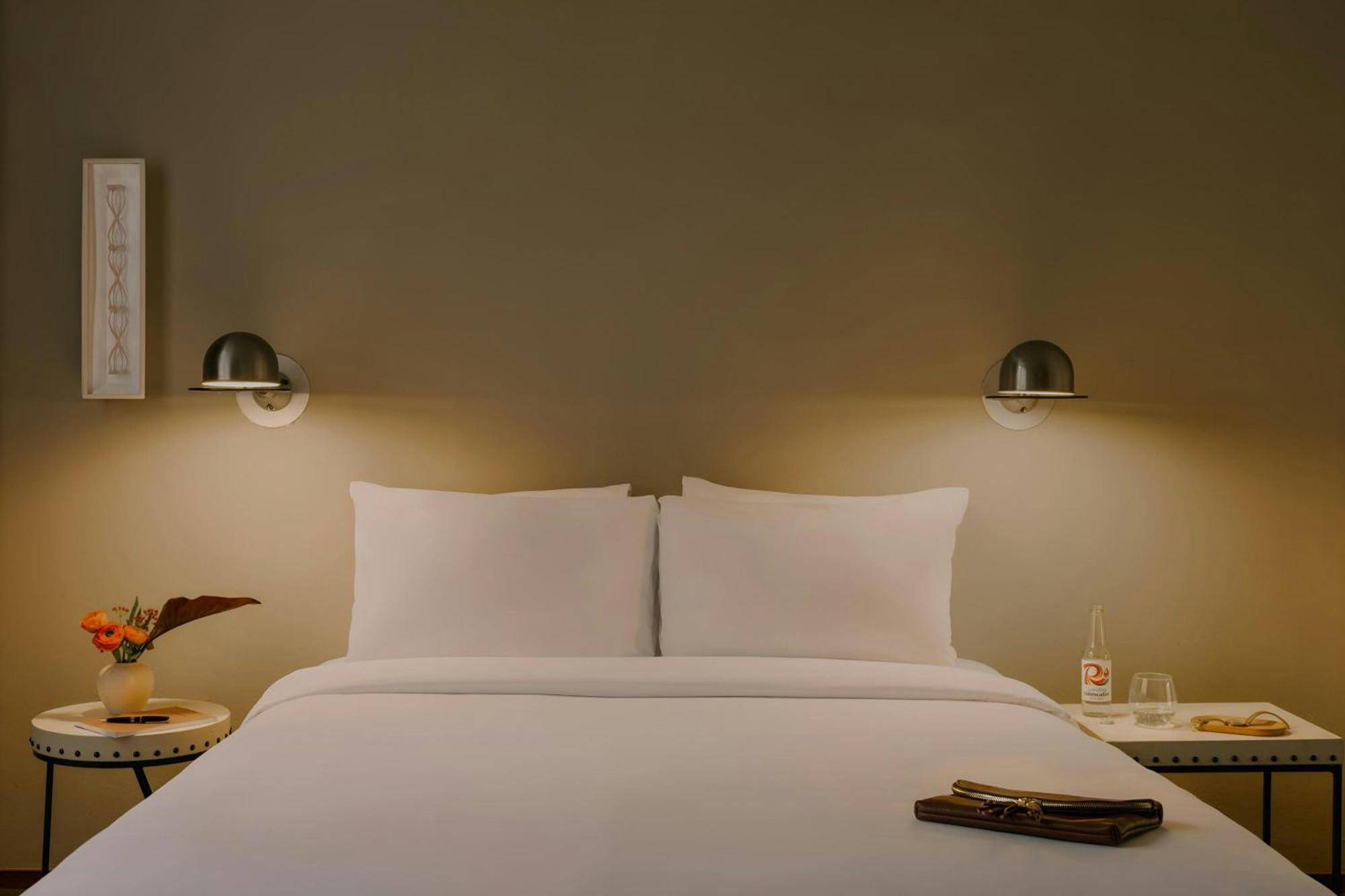 Kamer met Queensize Bed en Terras