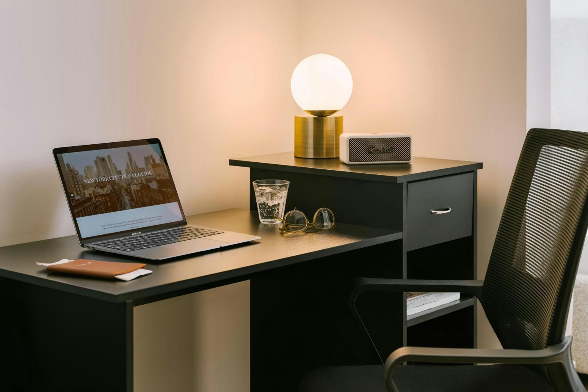 Superior Studio-appartement met Queensize Bed en Slaapbank