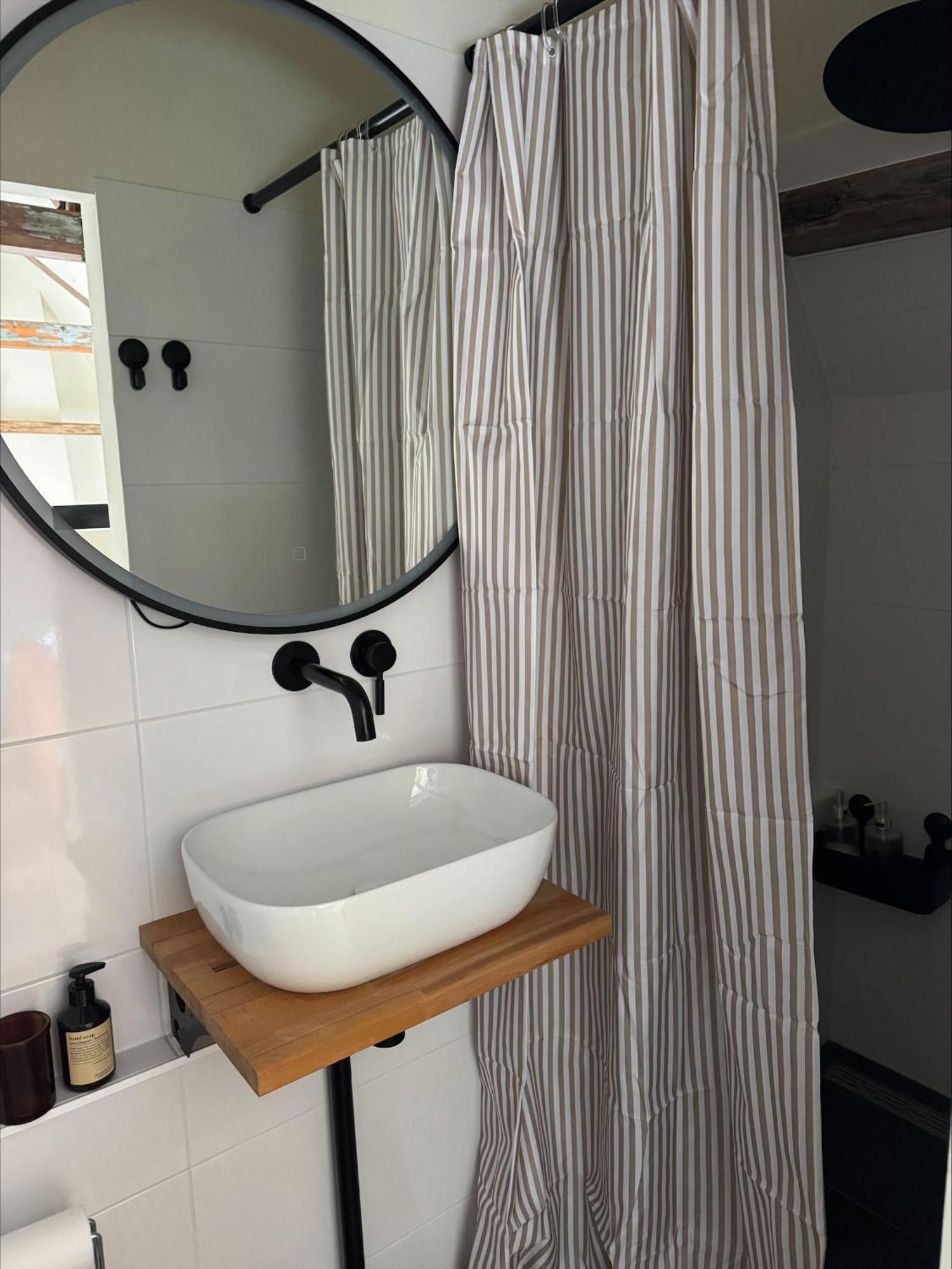 Double Room Private Bathroom,1666883717:JPEG